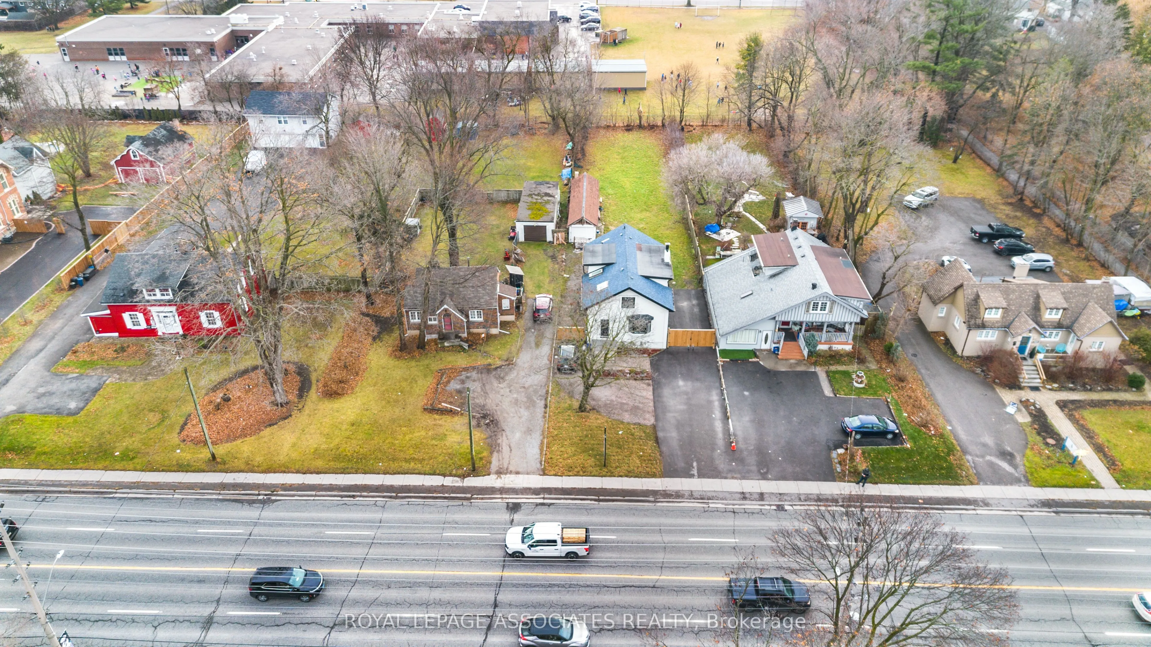 515 Kingston Road W