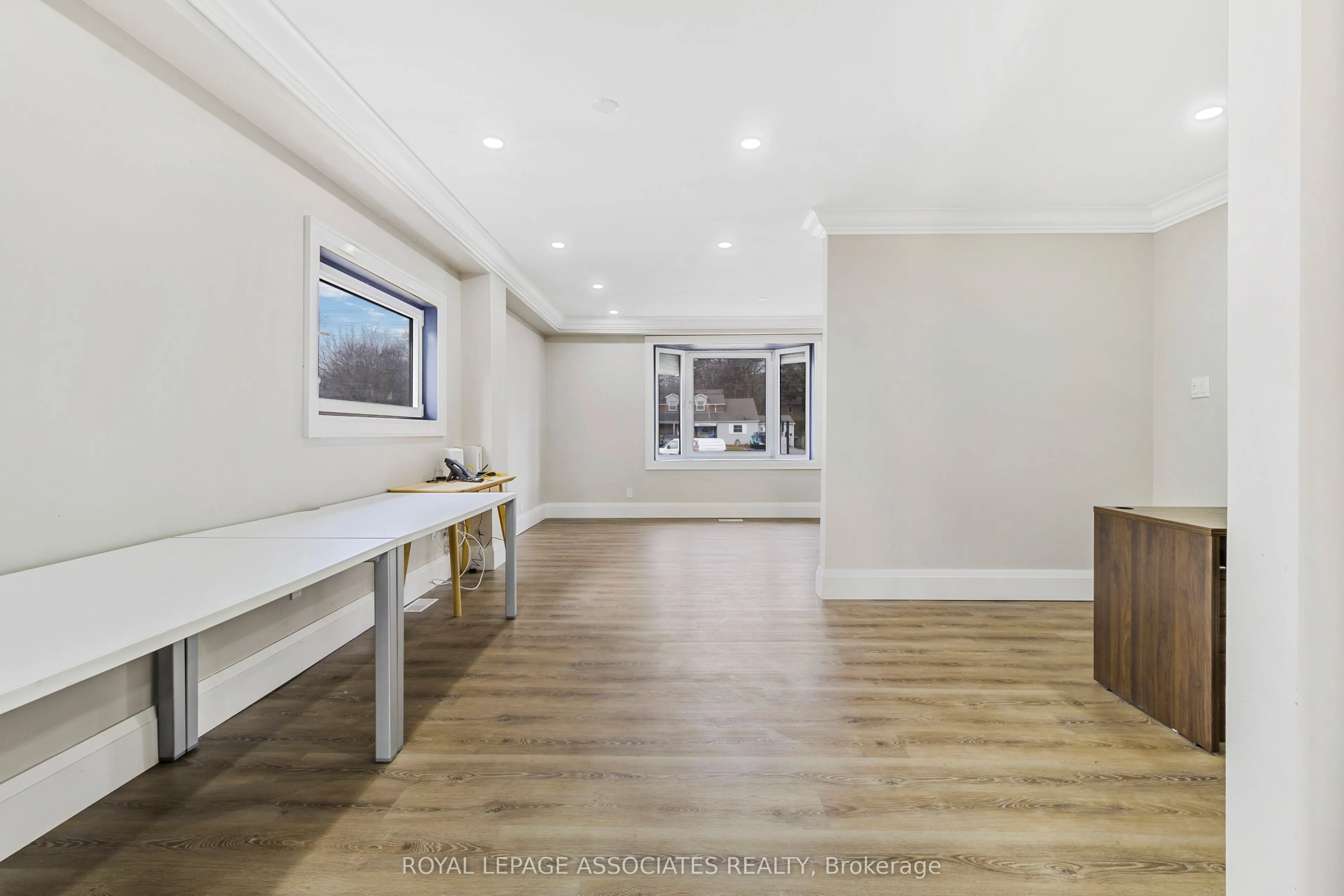 515 Kingston Road W