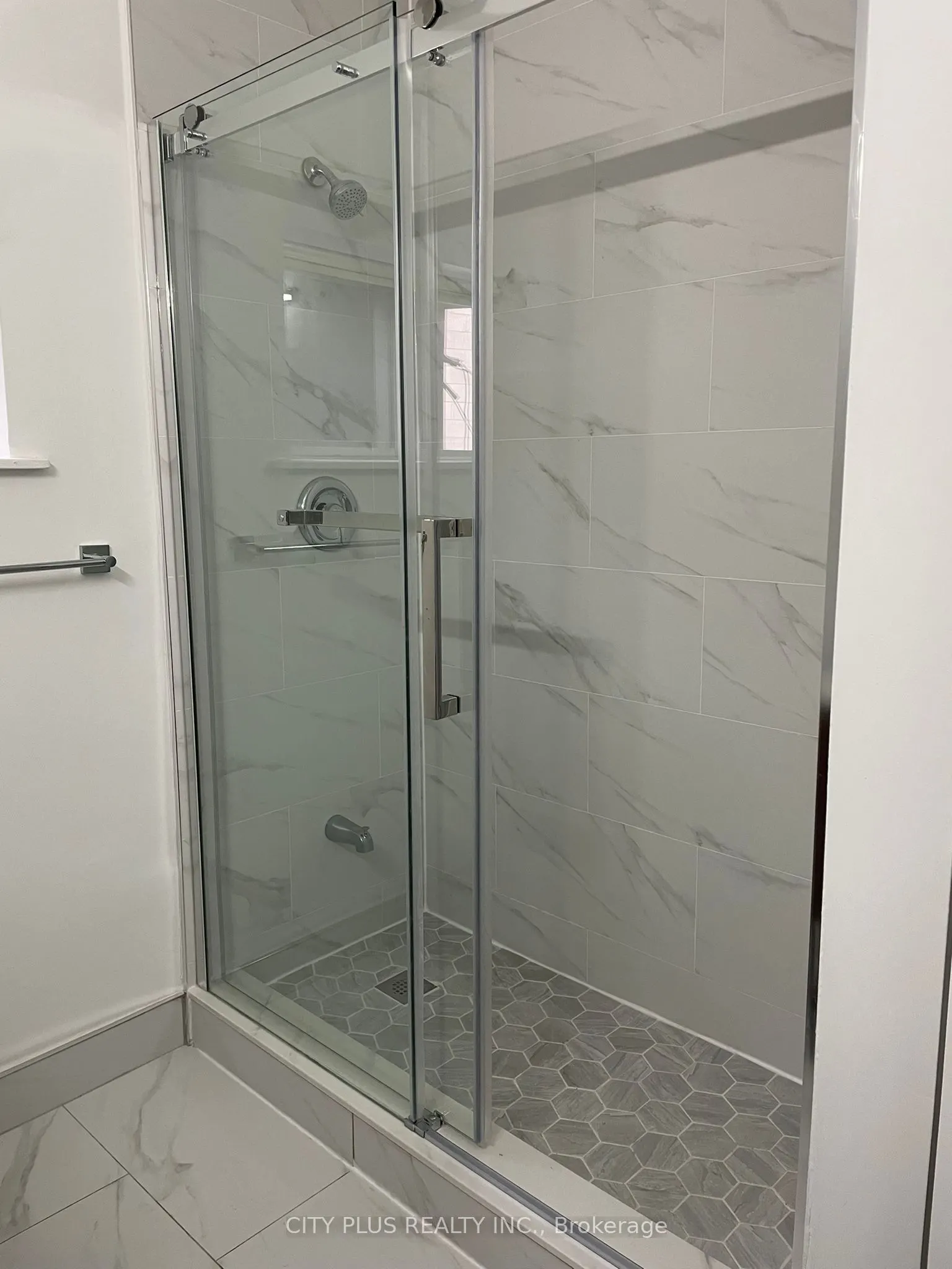 373 Broadview Avenue #7