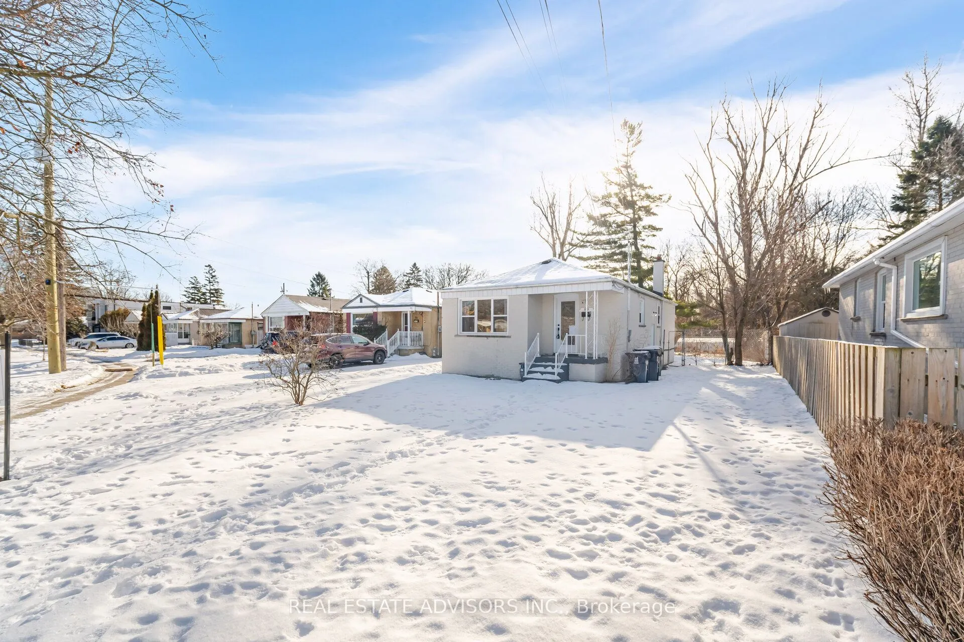 89 Darlingside Drive
