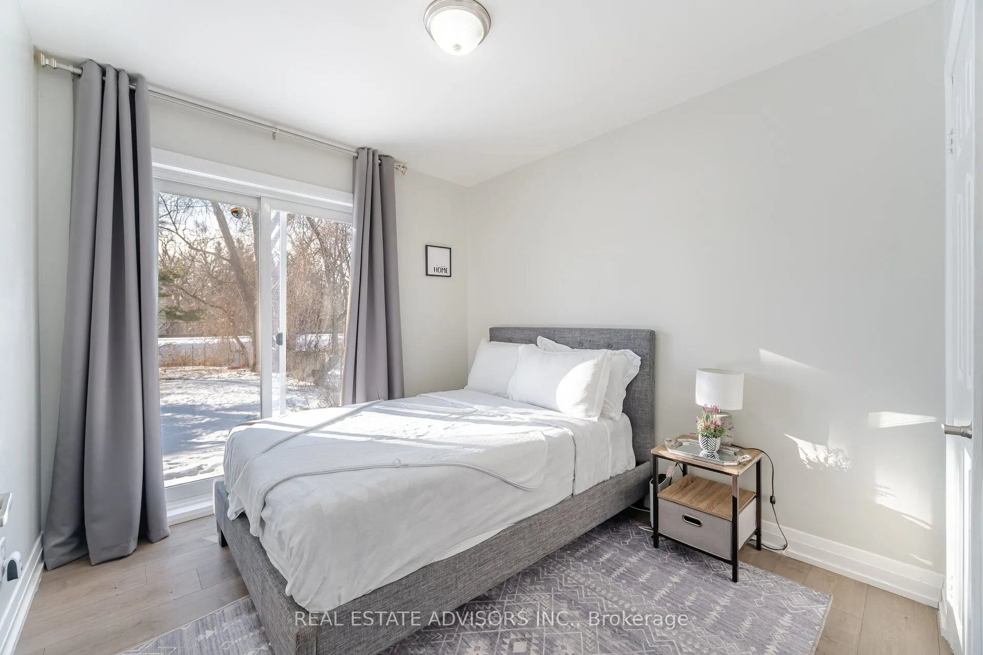 89 Darlingside Drive