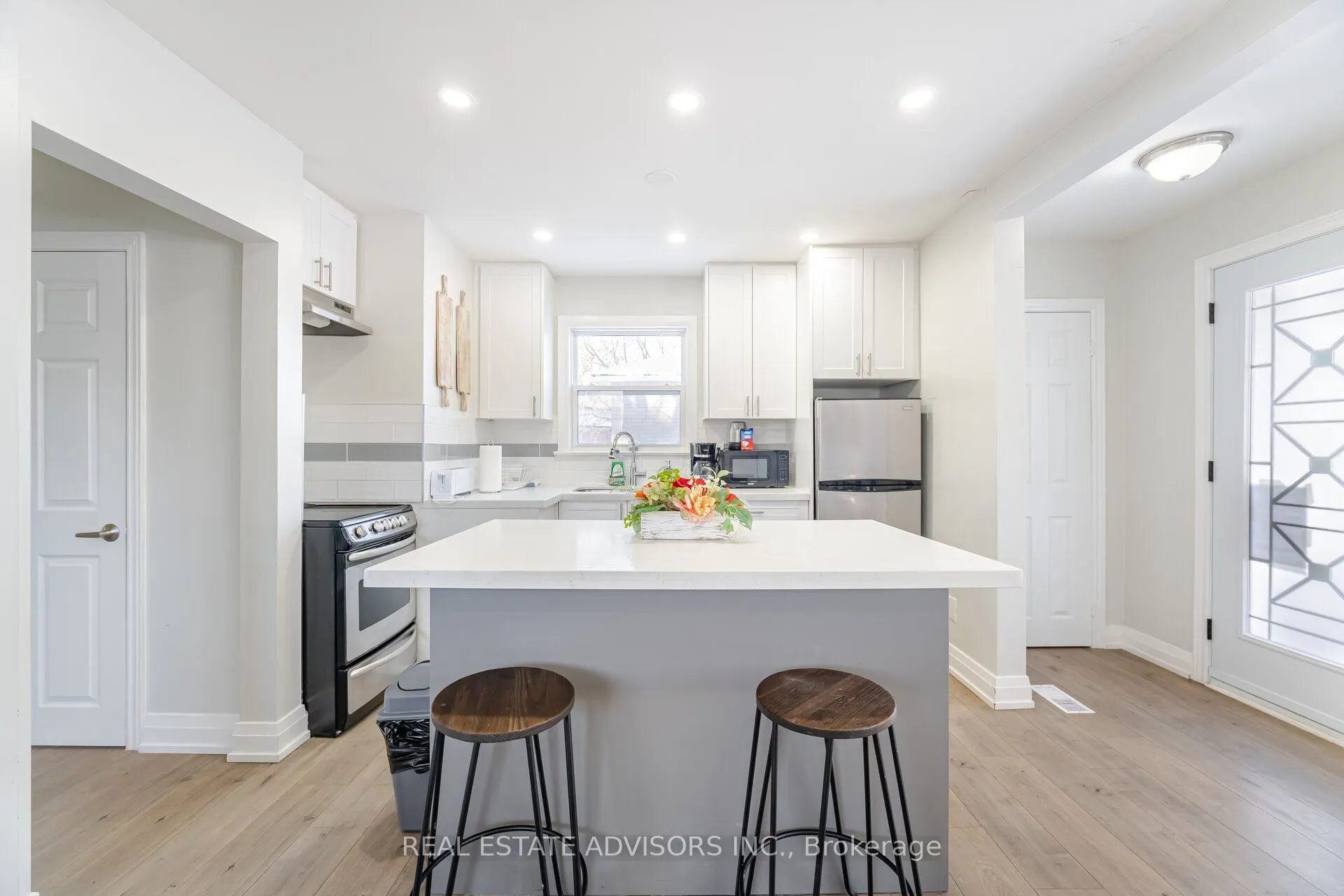 89 Darlingside Drive