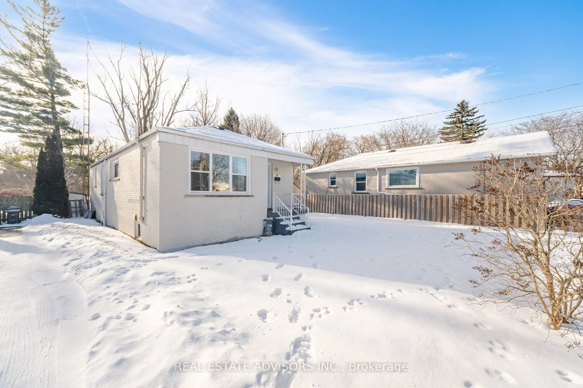 89 Darlingside Drive