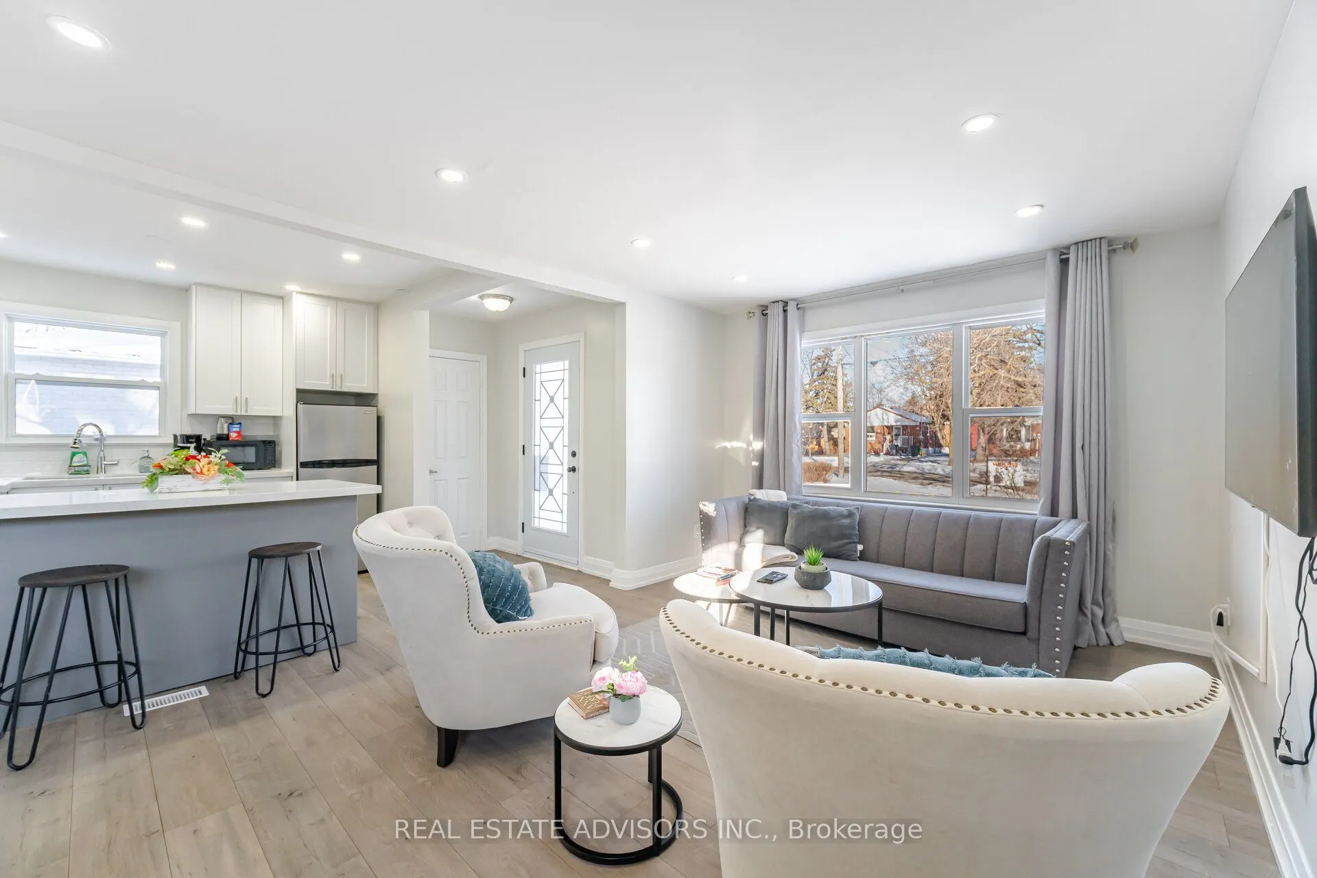 89 Darlingside Drive