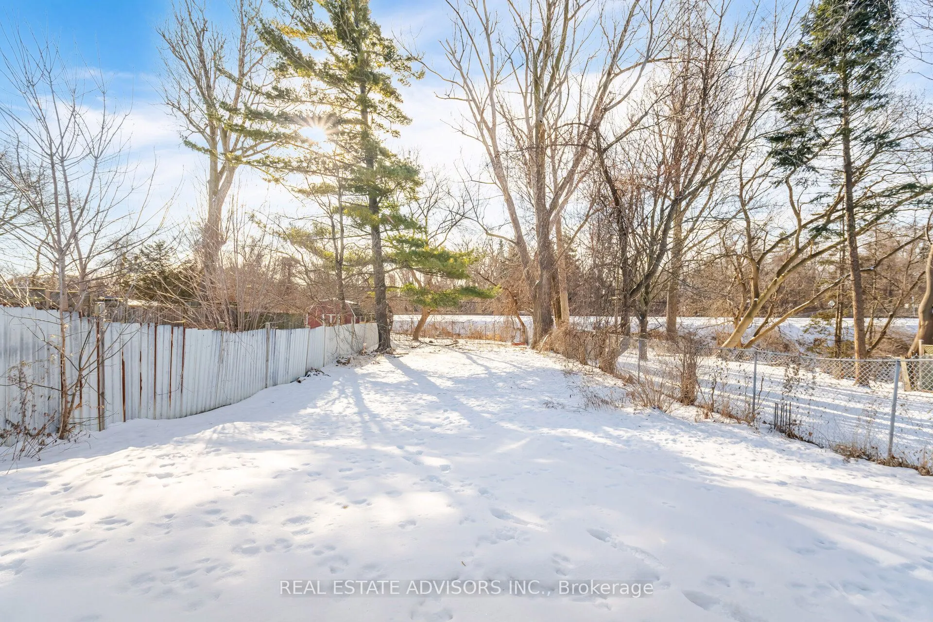 89 Darlingside Drive