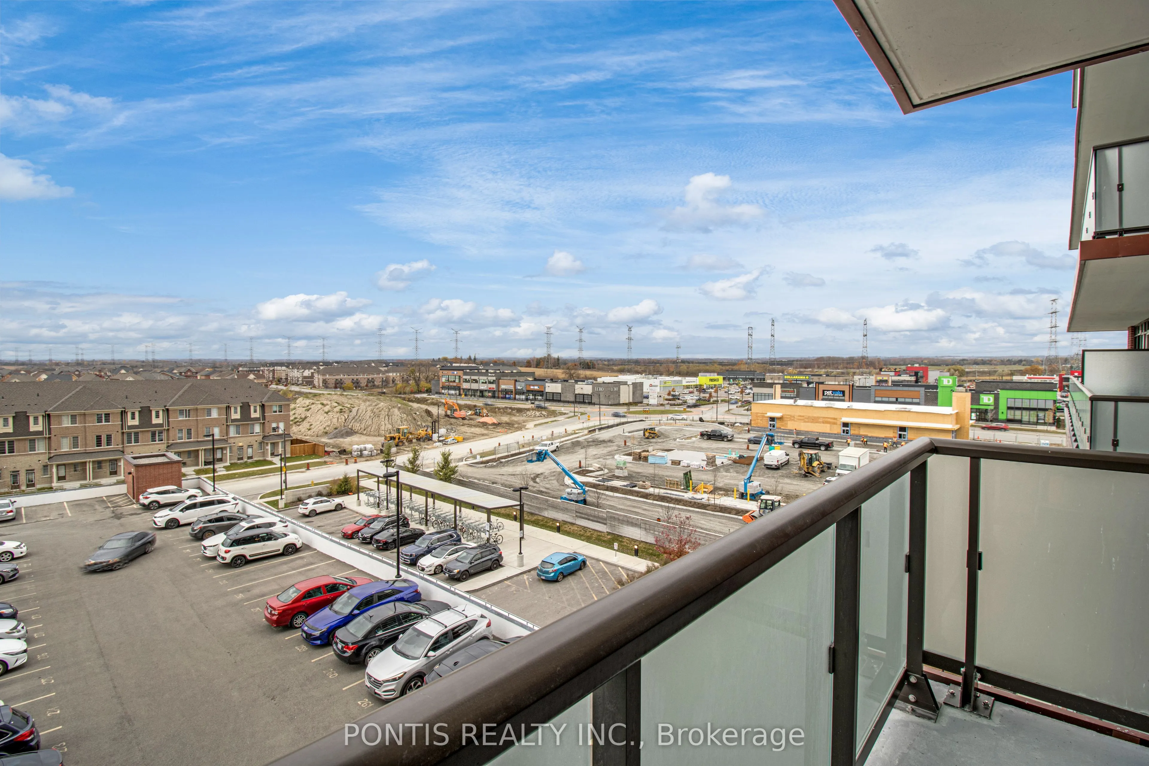2550 Simcoe Street N #502