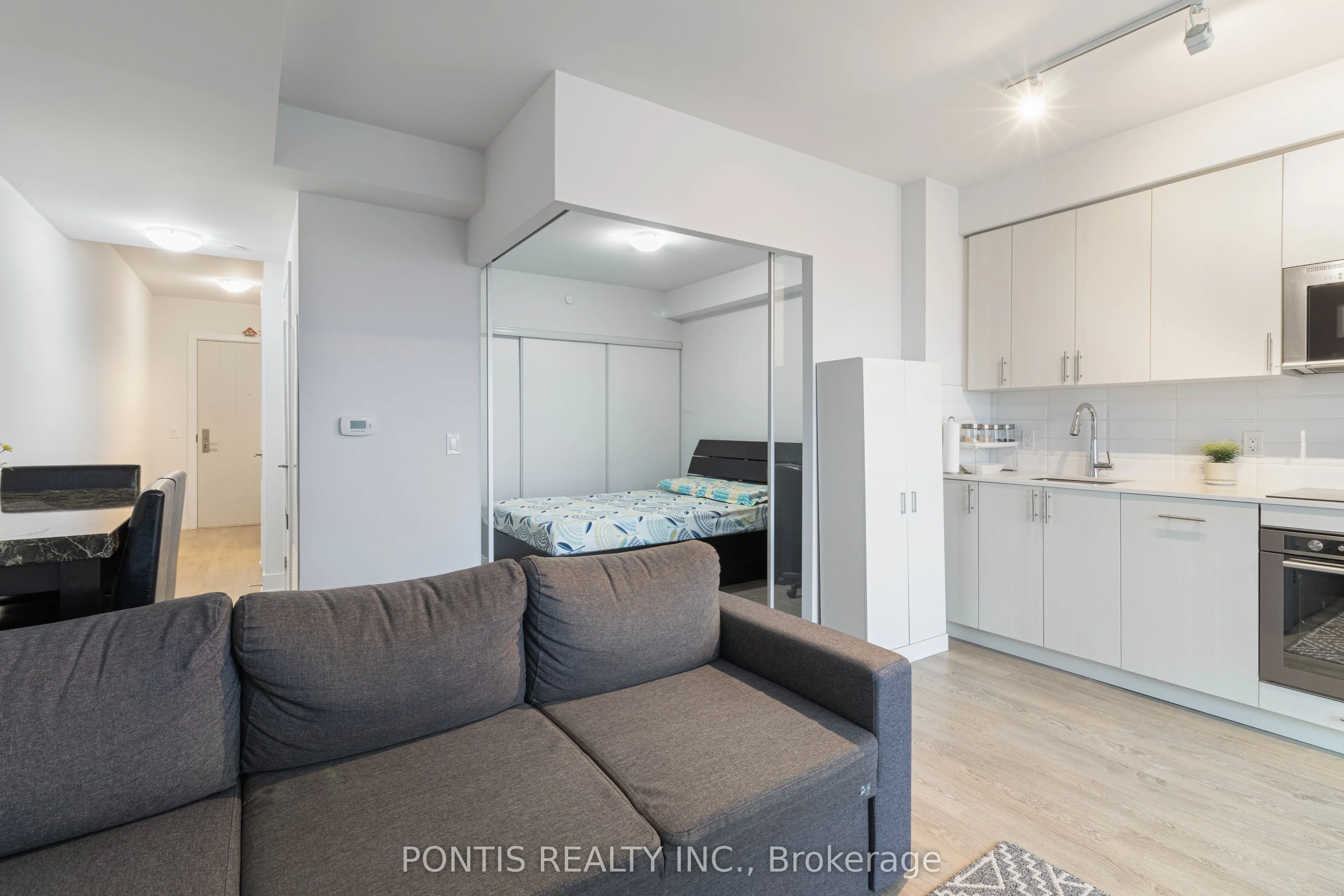 2550 Simcoe Street N #502