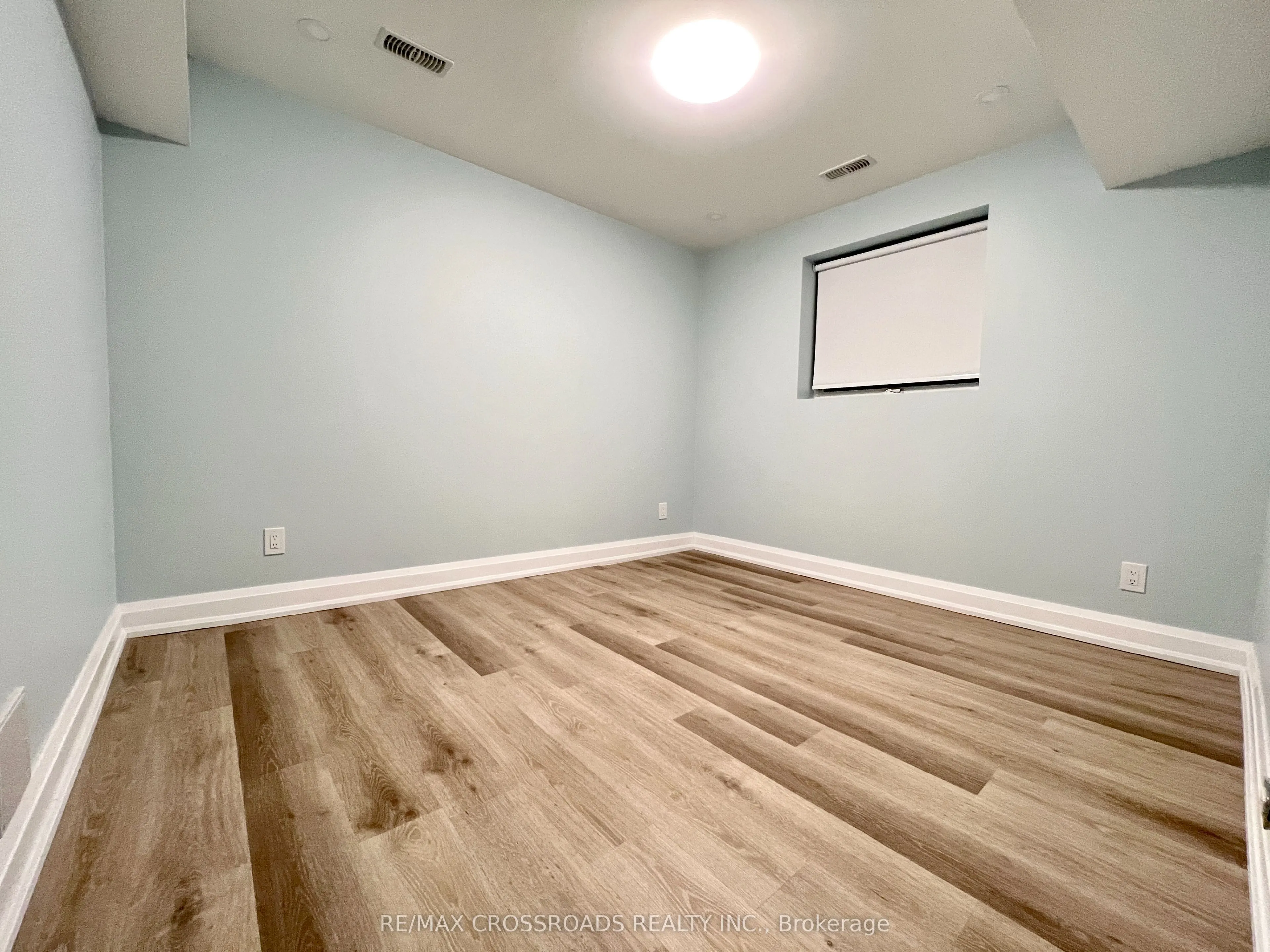25 GLENSIDE Avenue #1