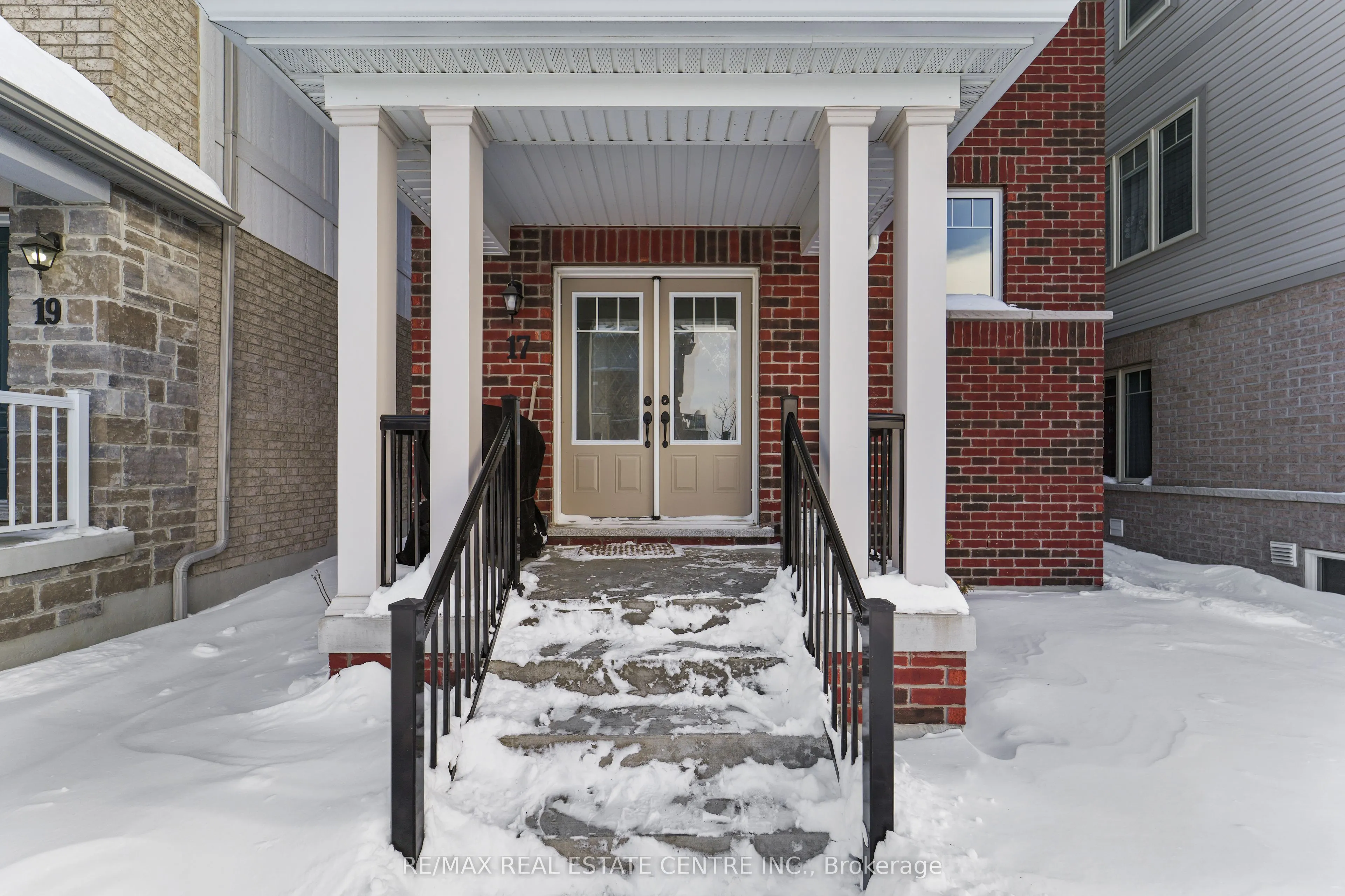 17 Devineridge Avenue