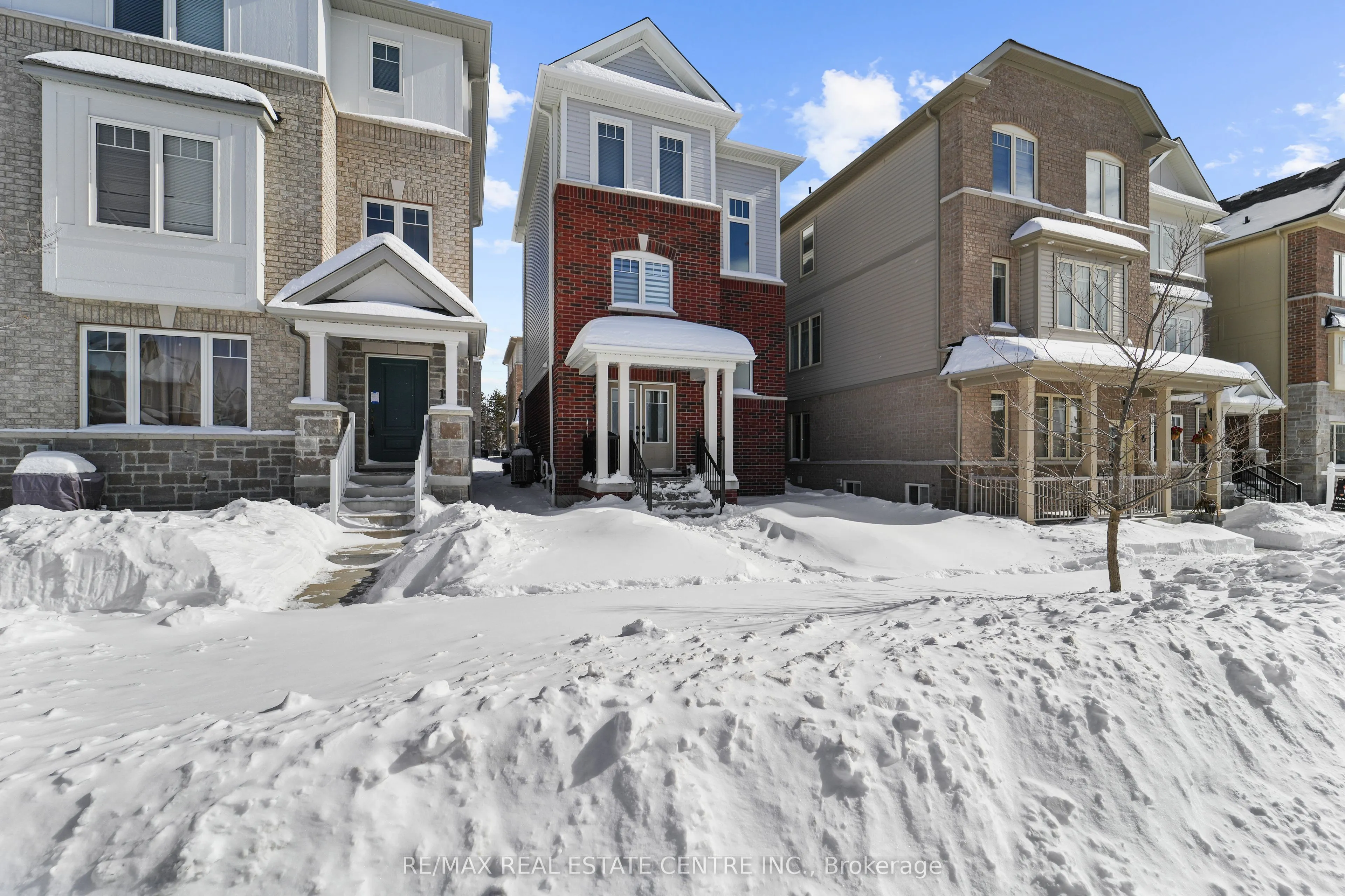 17 Devineridge Avenue