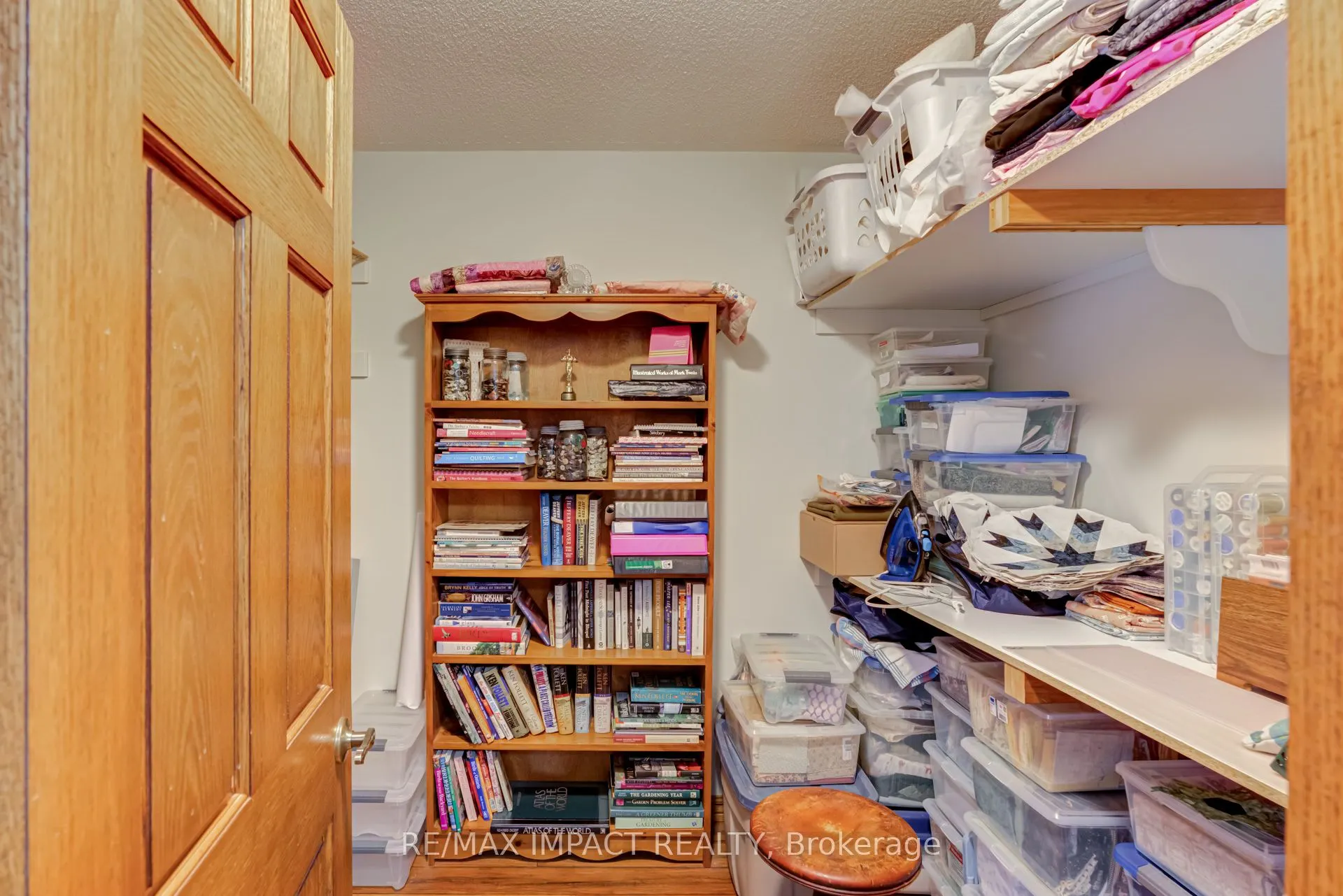 215 Raglan Road W