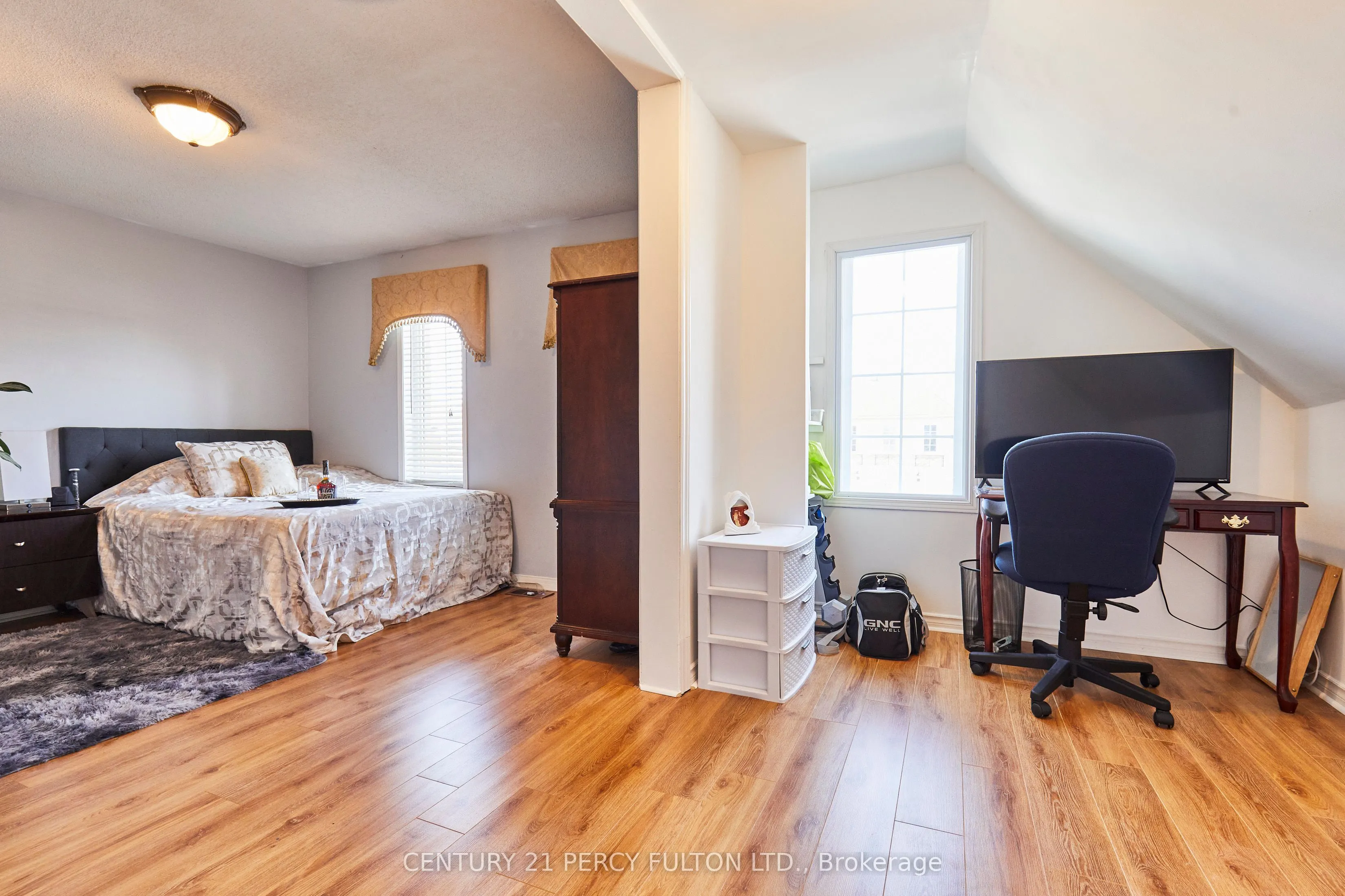 69 Westacott Crescent