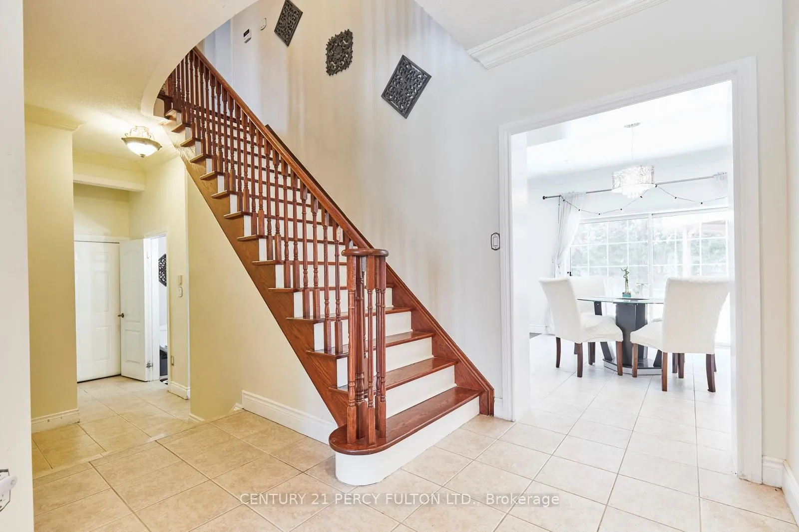 69 Westacott Crescent