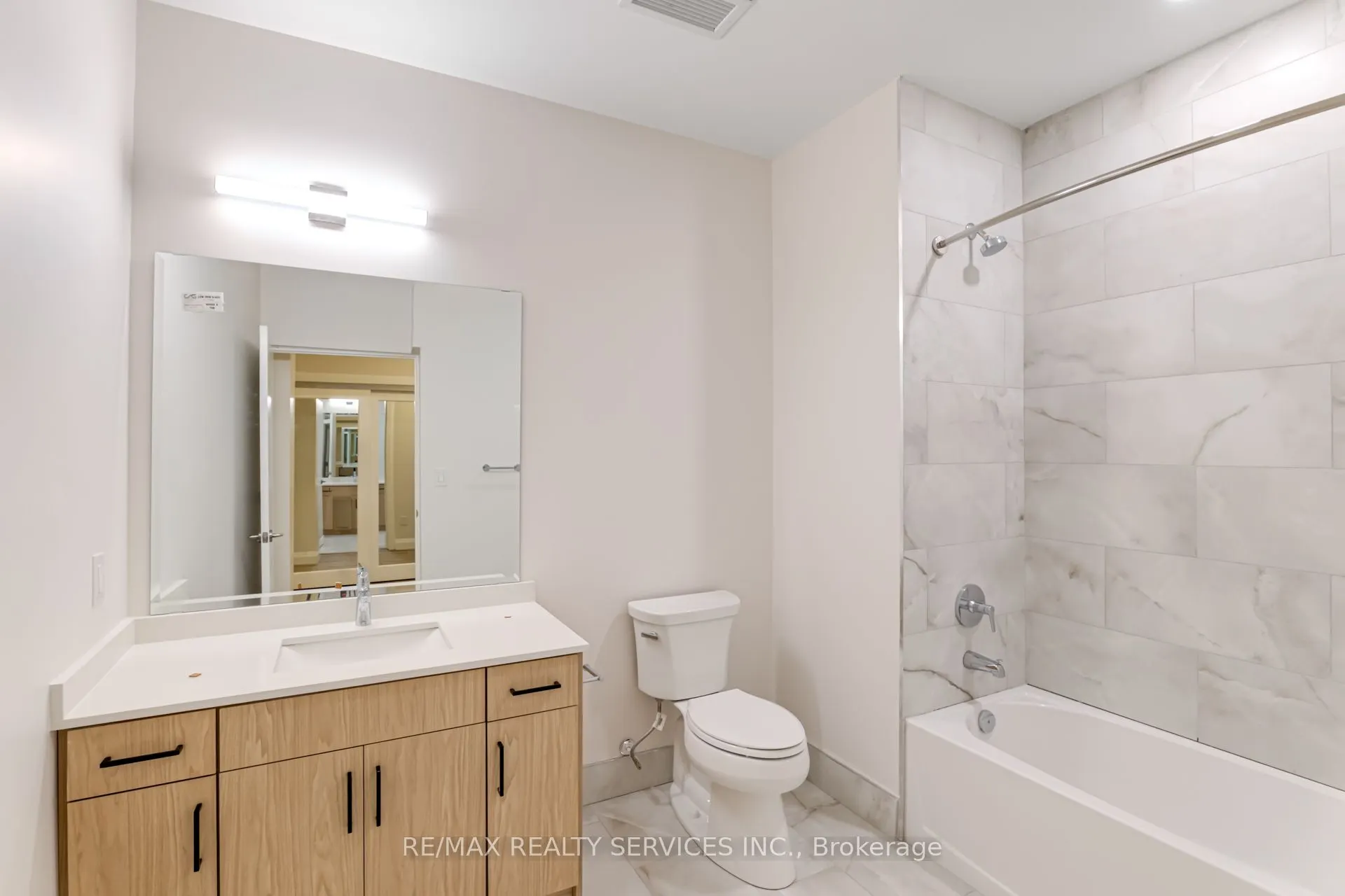 30 DEAN PARK Road, ##9