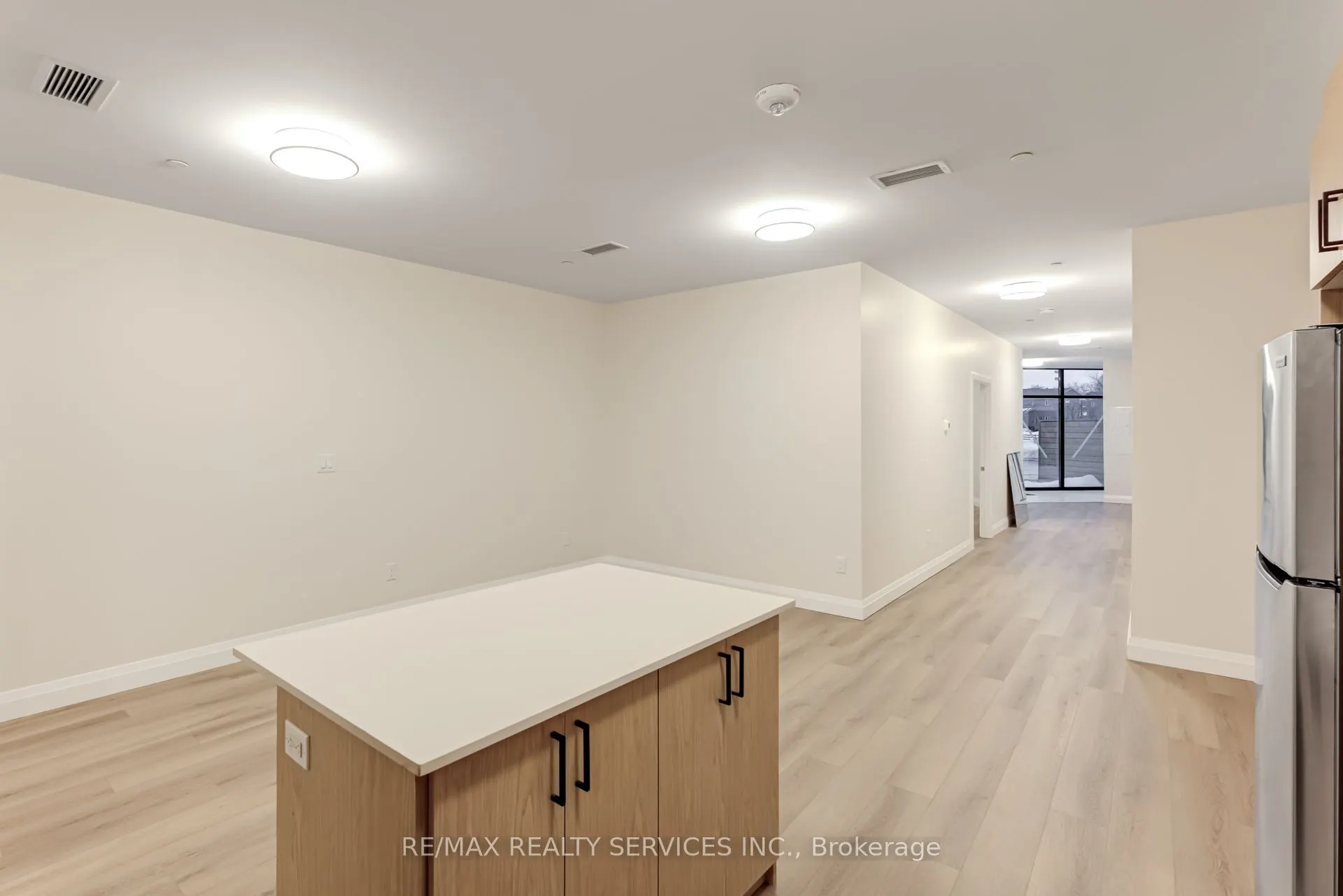 30 DEAN PARK Road, ##9