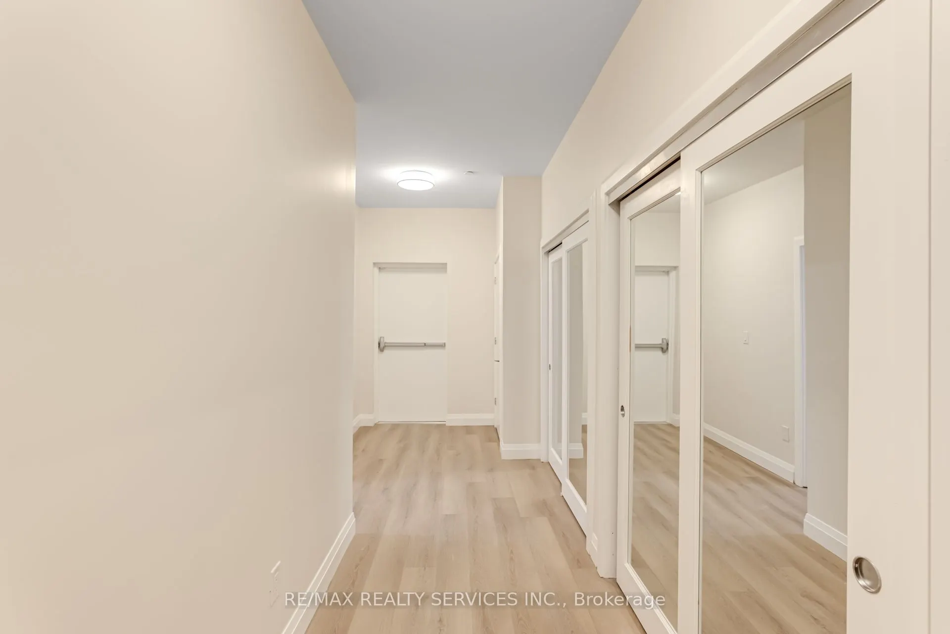 30 DEAN PARK Road, ##9