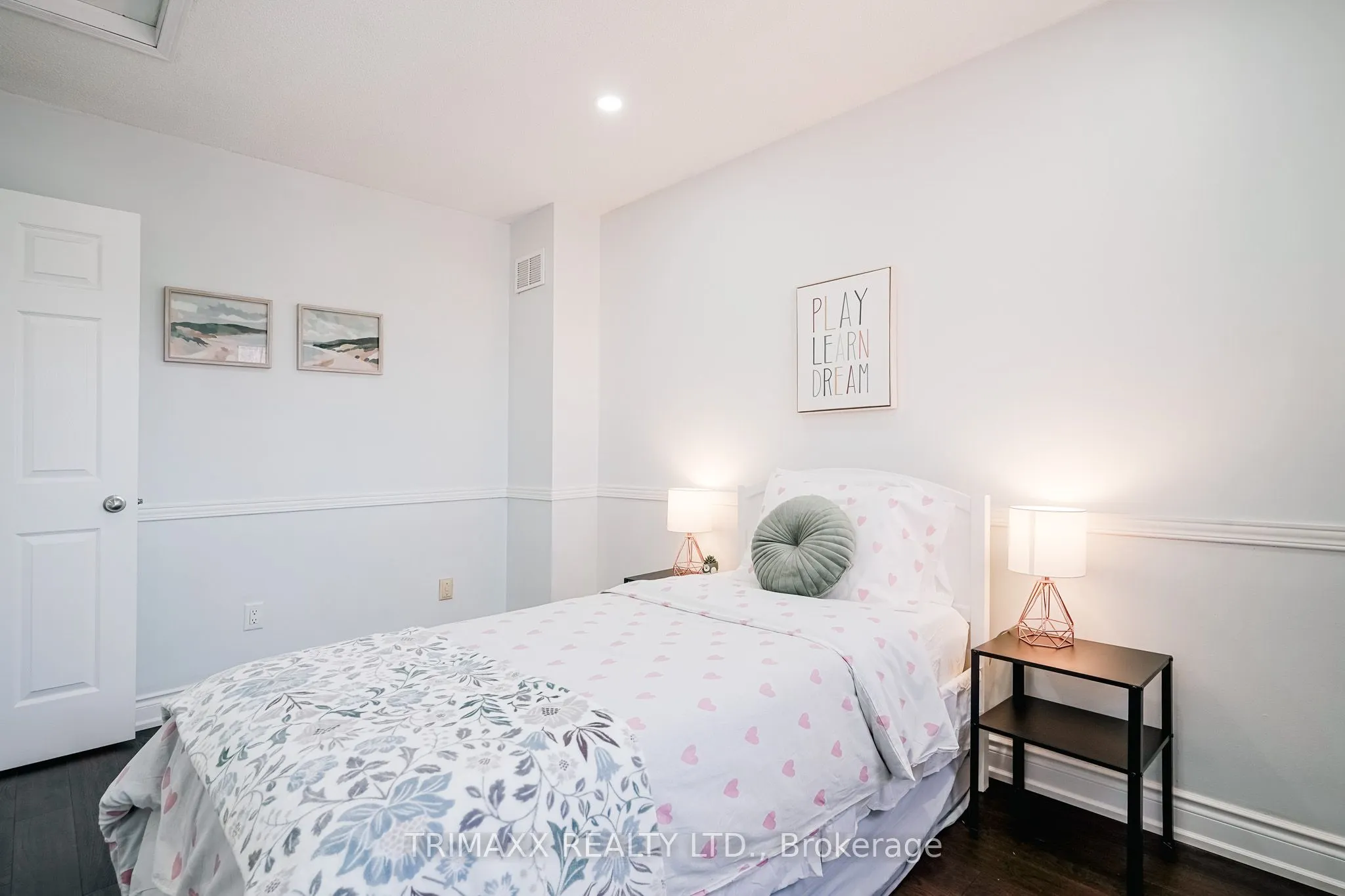 92 Hartrick Place
