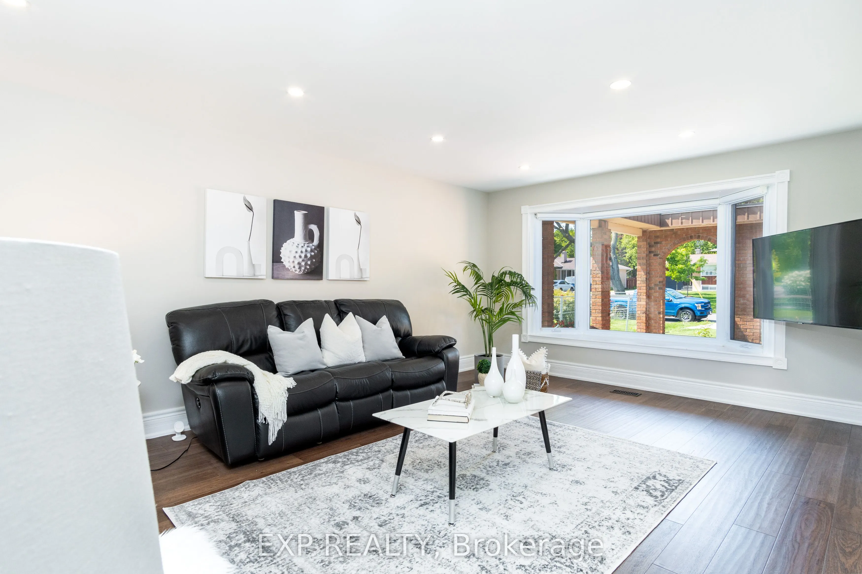 124 Bathgate Drive