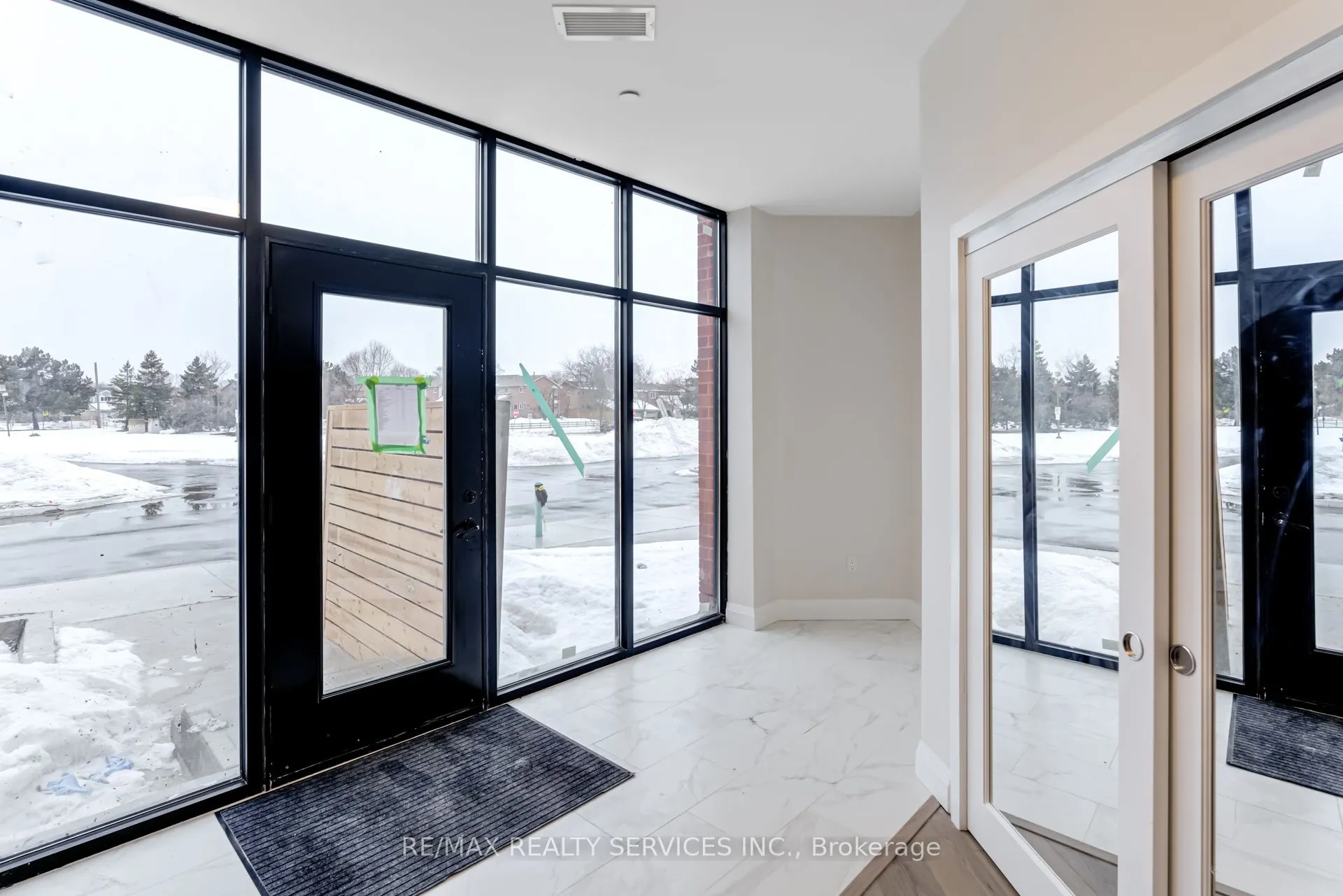 30 DEAN PARK Road, ##10