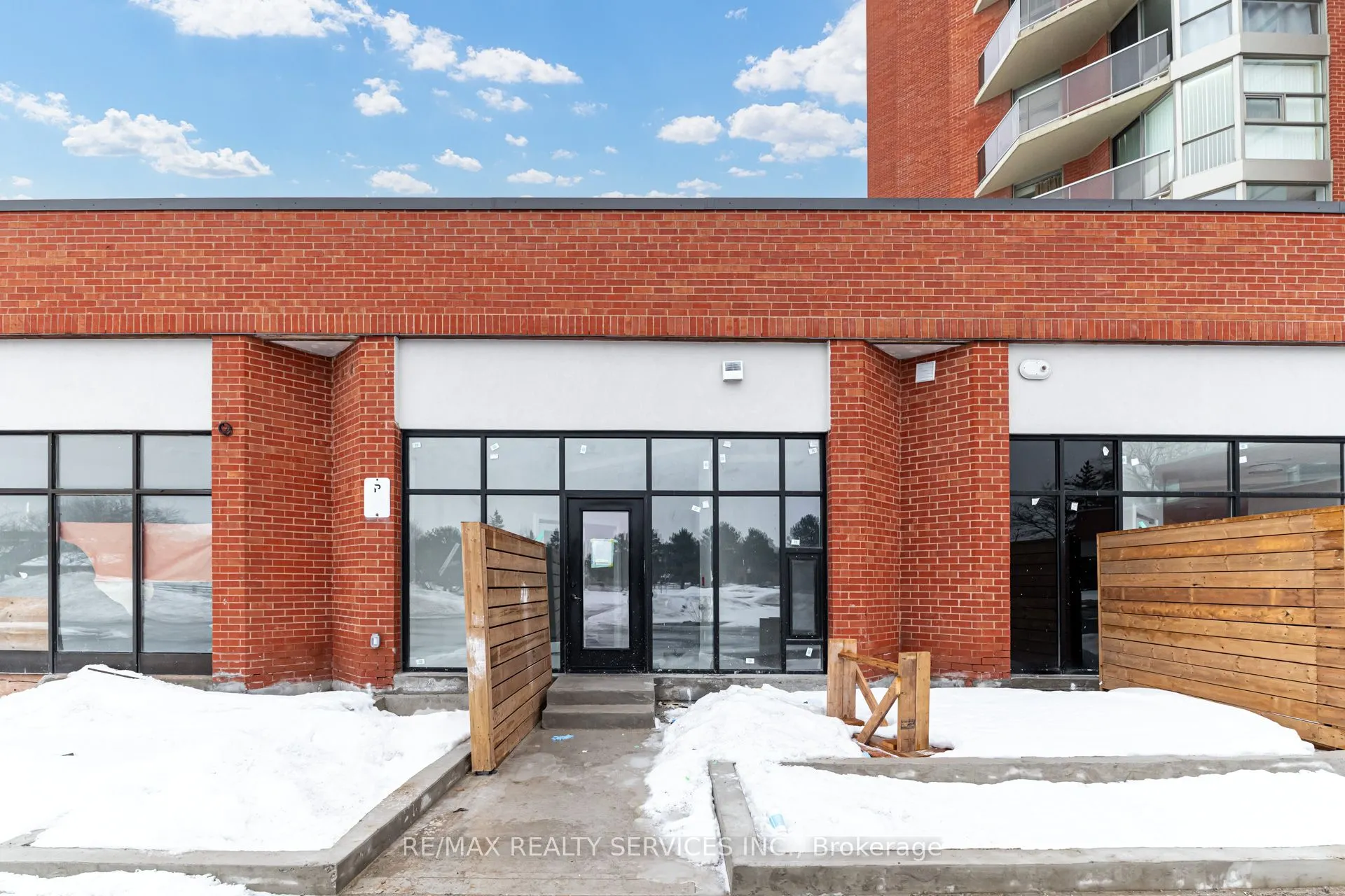 30 DEAN PARK Road, ##10