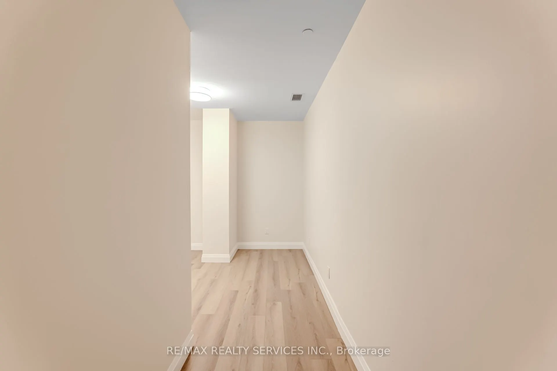30 DEAN PARK Road, ##10