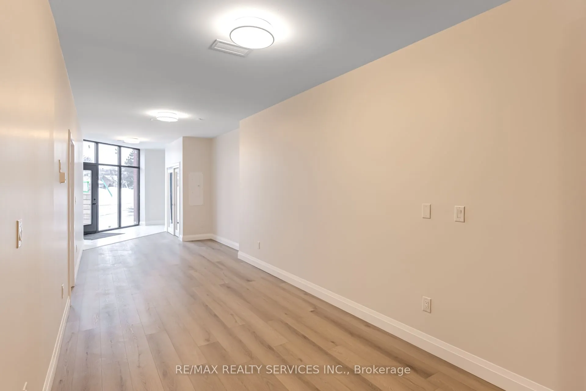 30 DEAN PARK Road, ##10