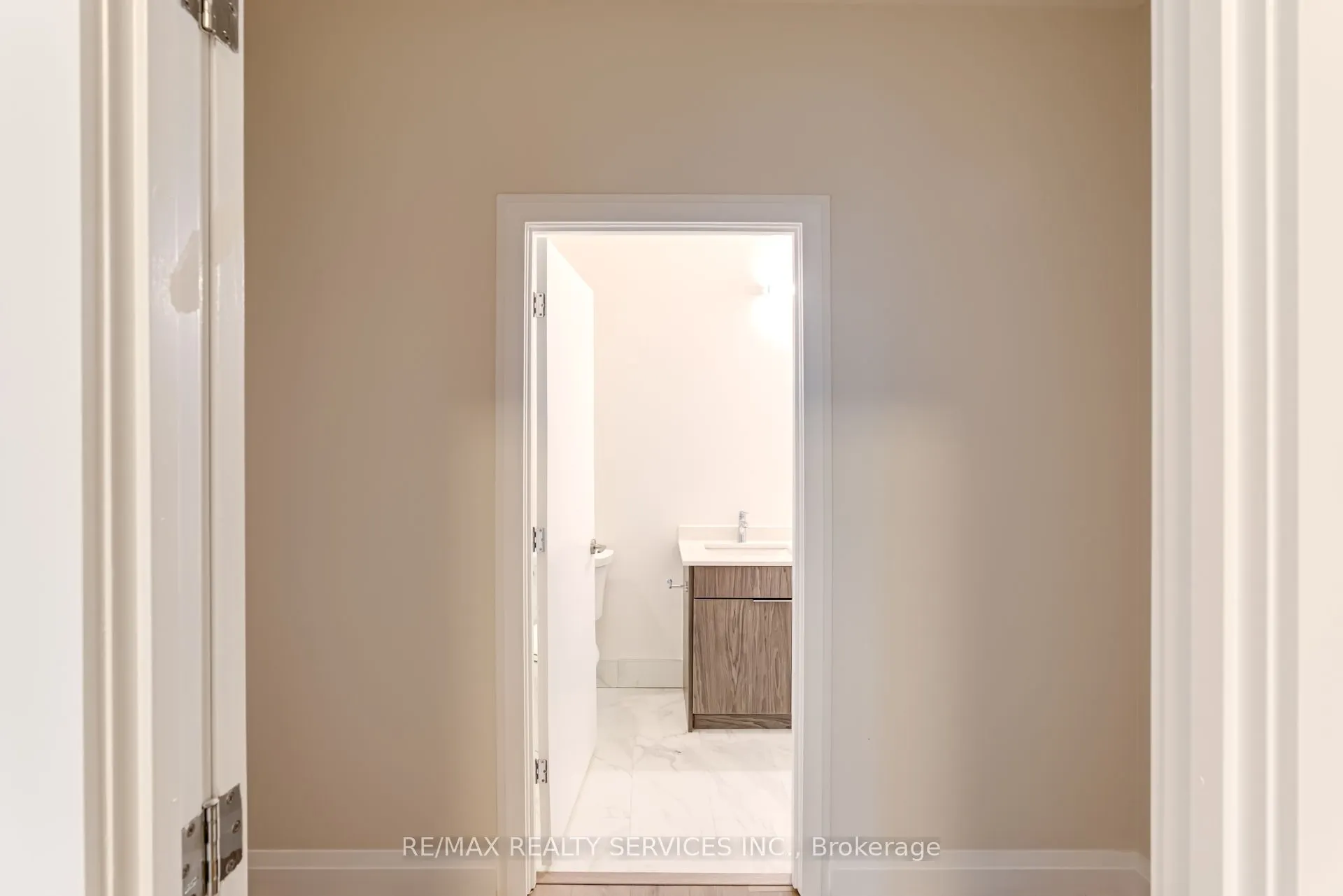 30 DEAN PARK Road, ##10