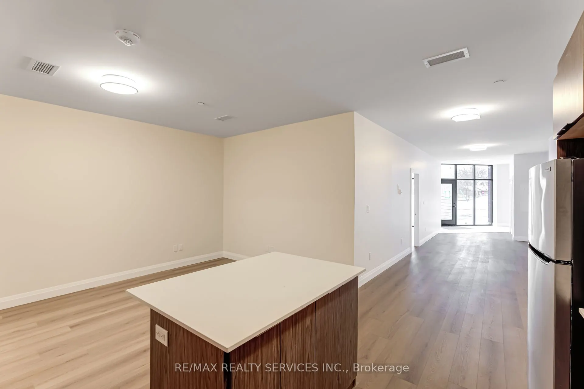30 DEAN PARK Road, ##10