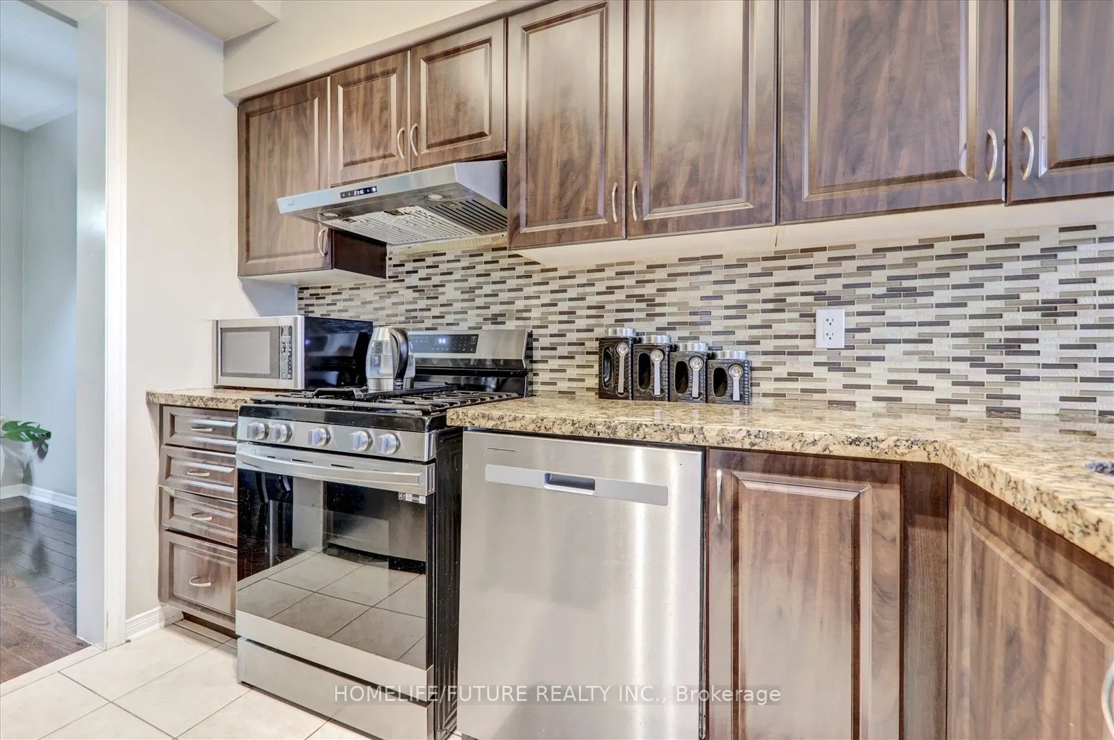 123 Silverwood Circle