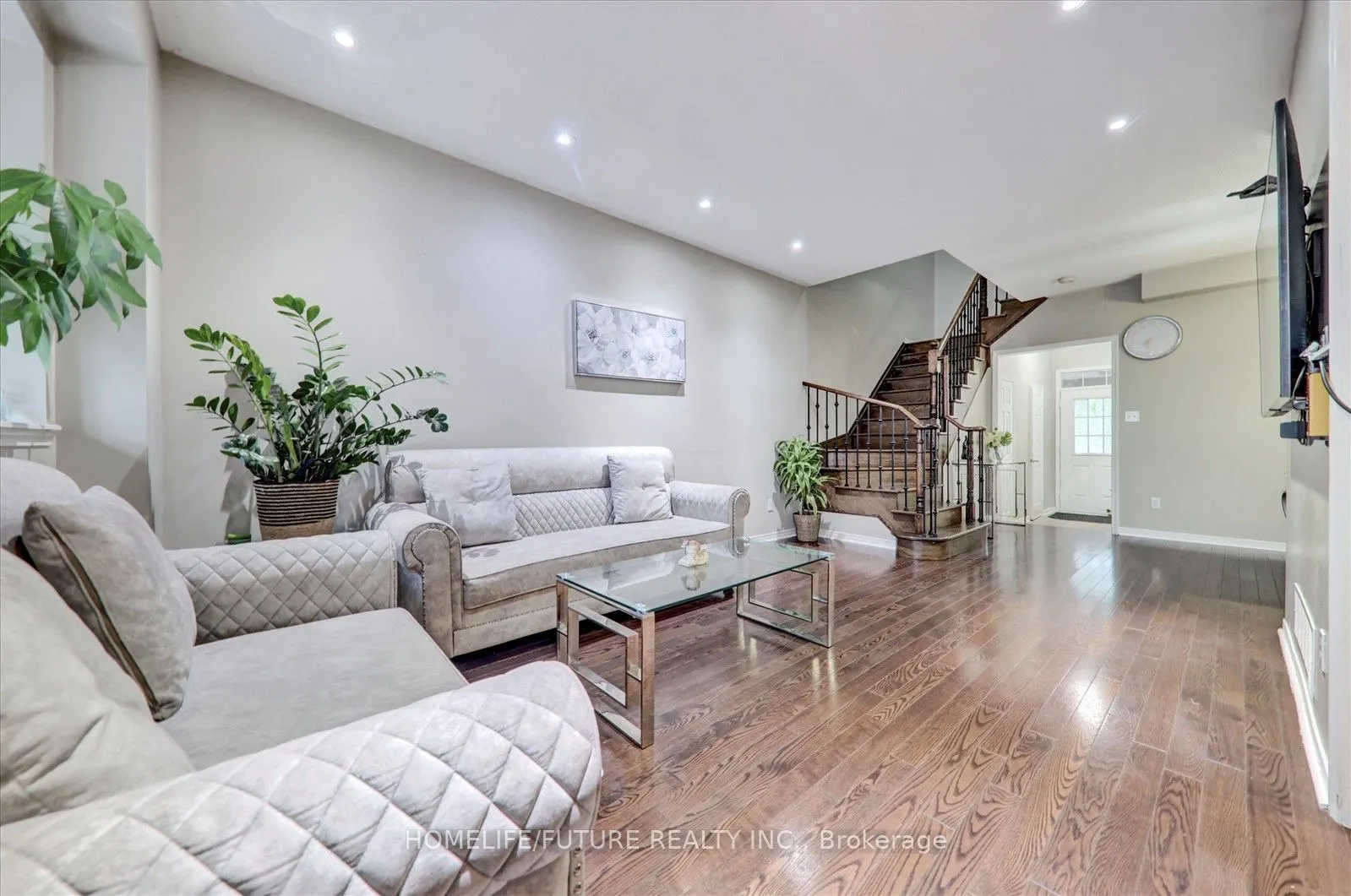 123 Silverwood Circle