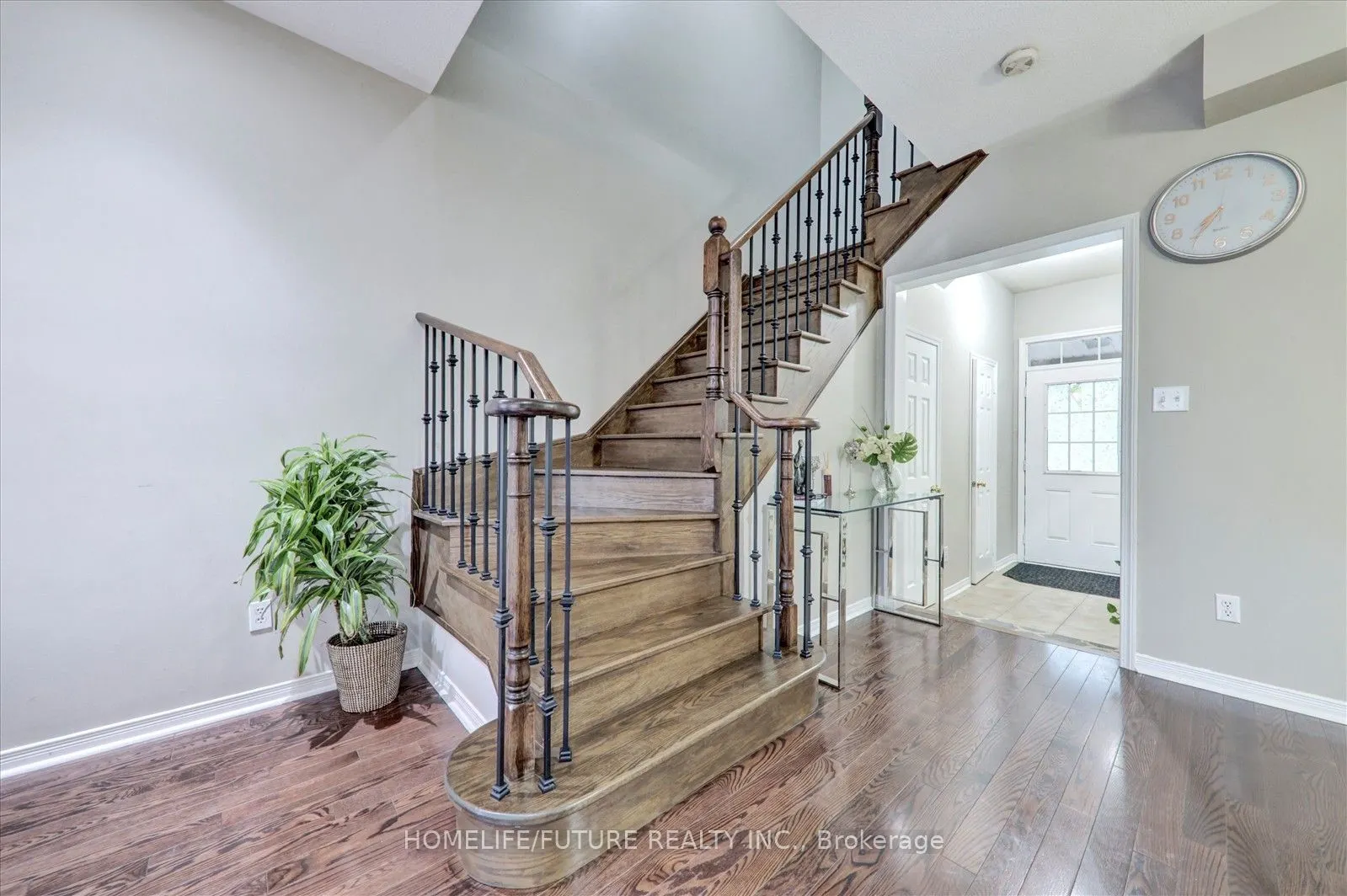 123 Silverwood Circle