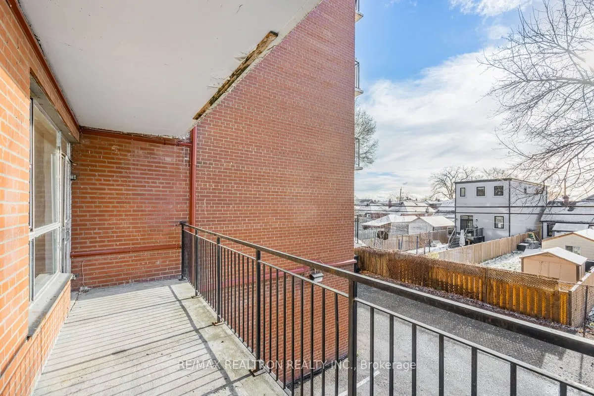 165 Cosburn Avenue #307