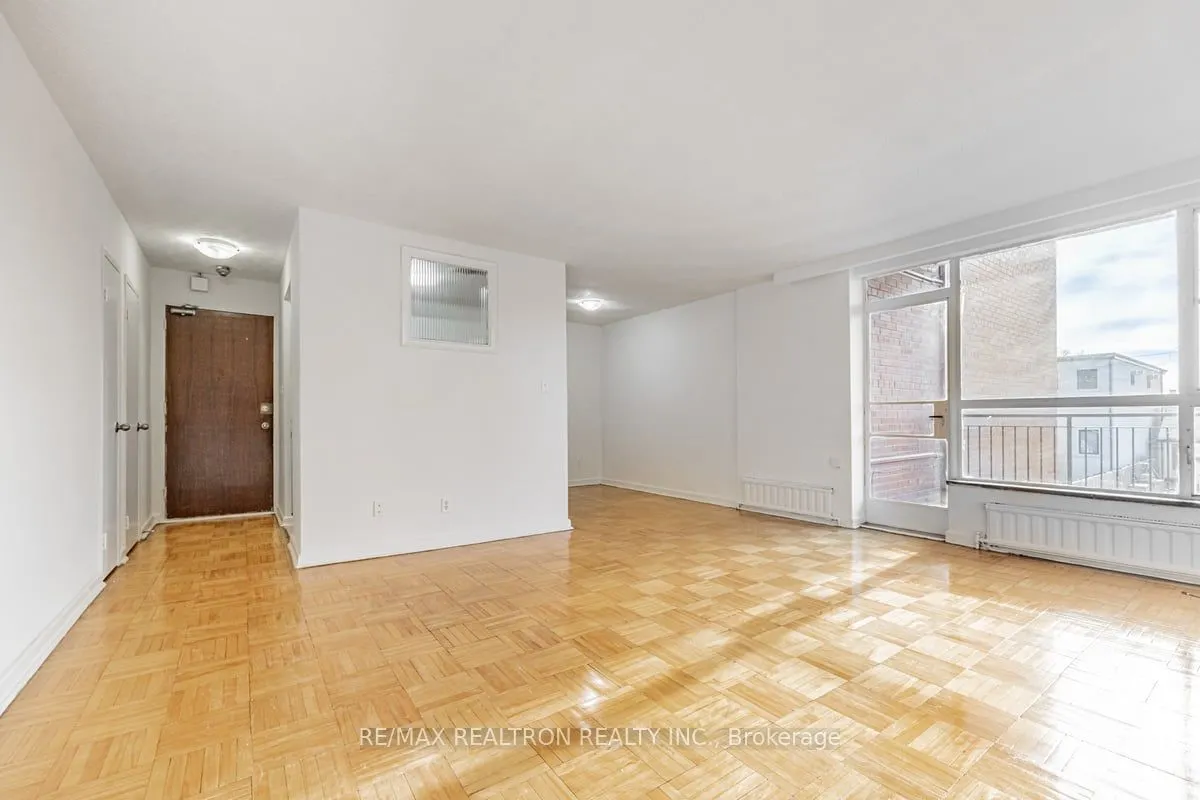 165 Cosburn Avenue #307