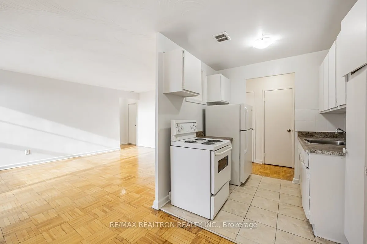 165 Cosburn Avenue #307