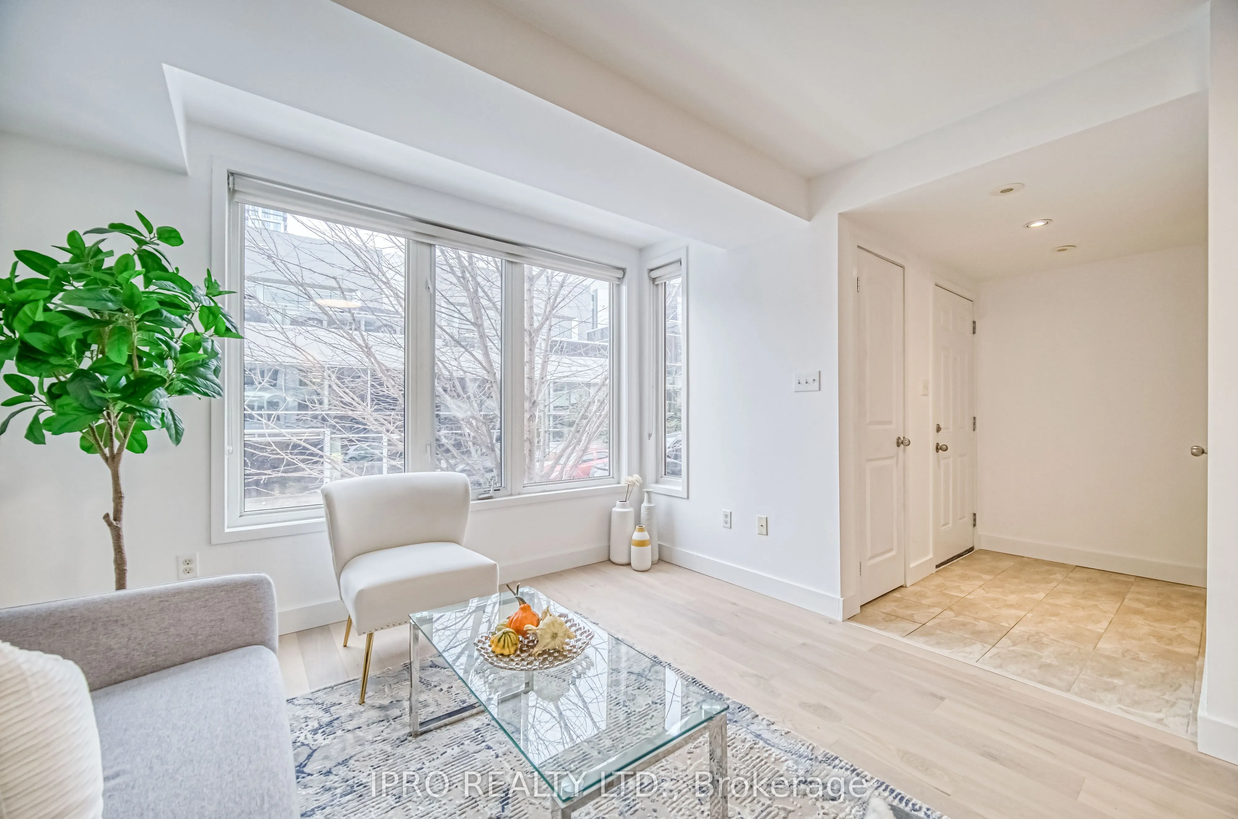 75 Carroll Street, #10