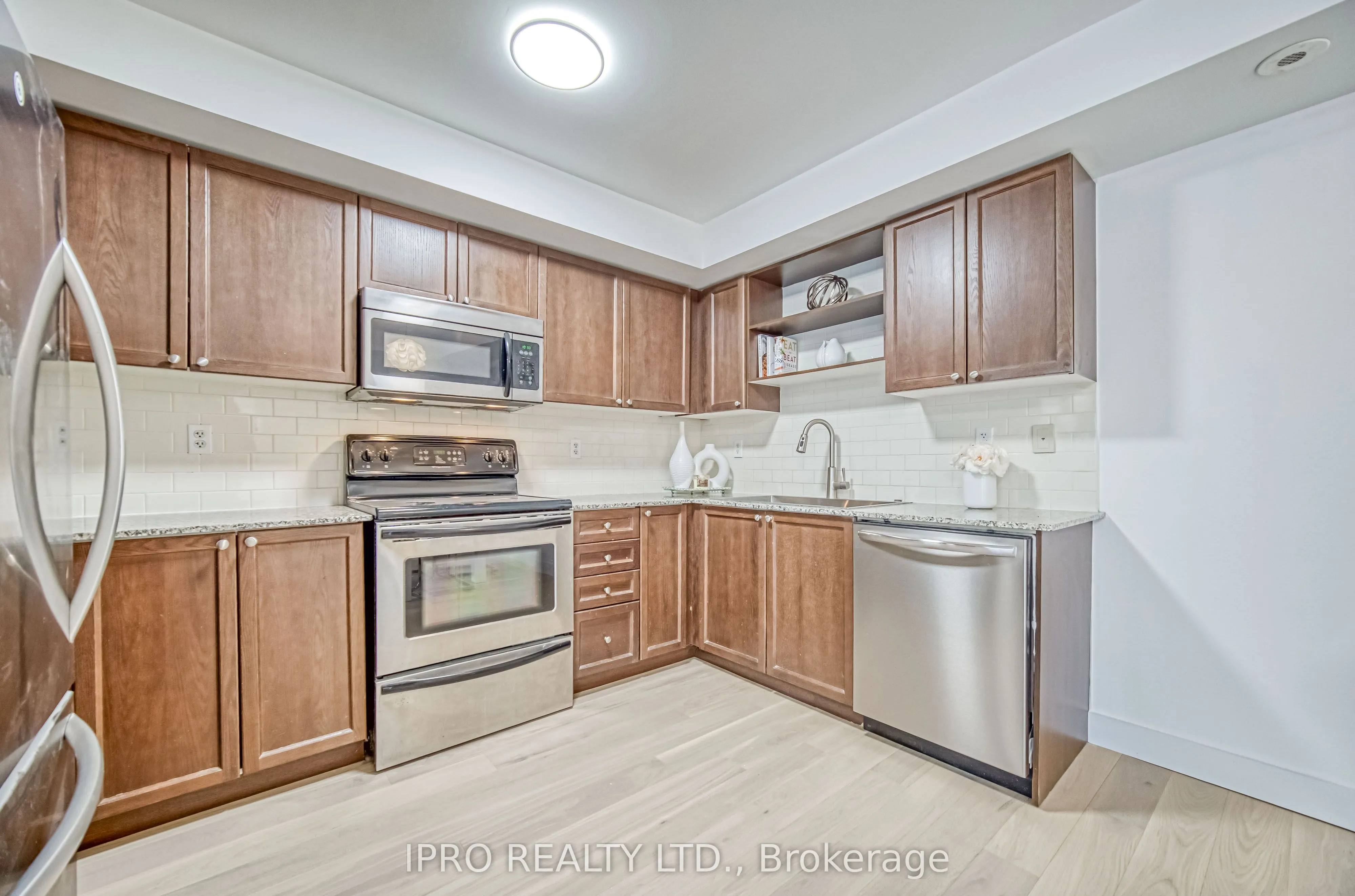 75 Carroll Street, #10