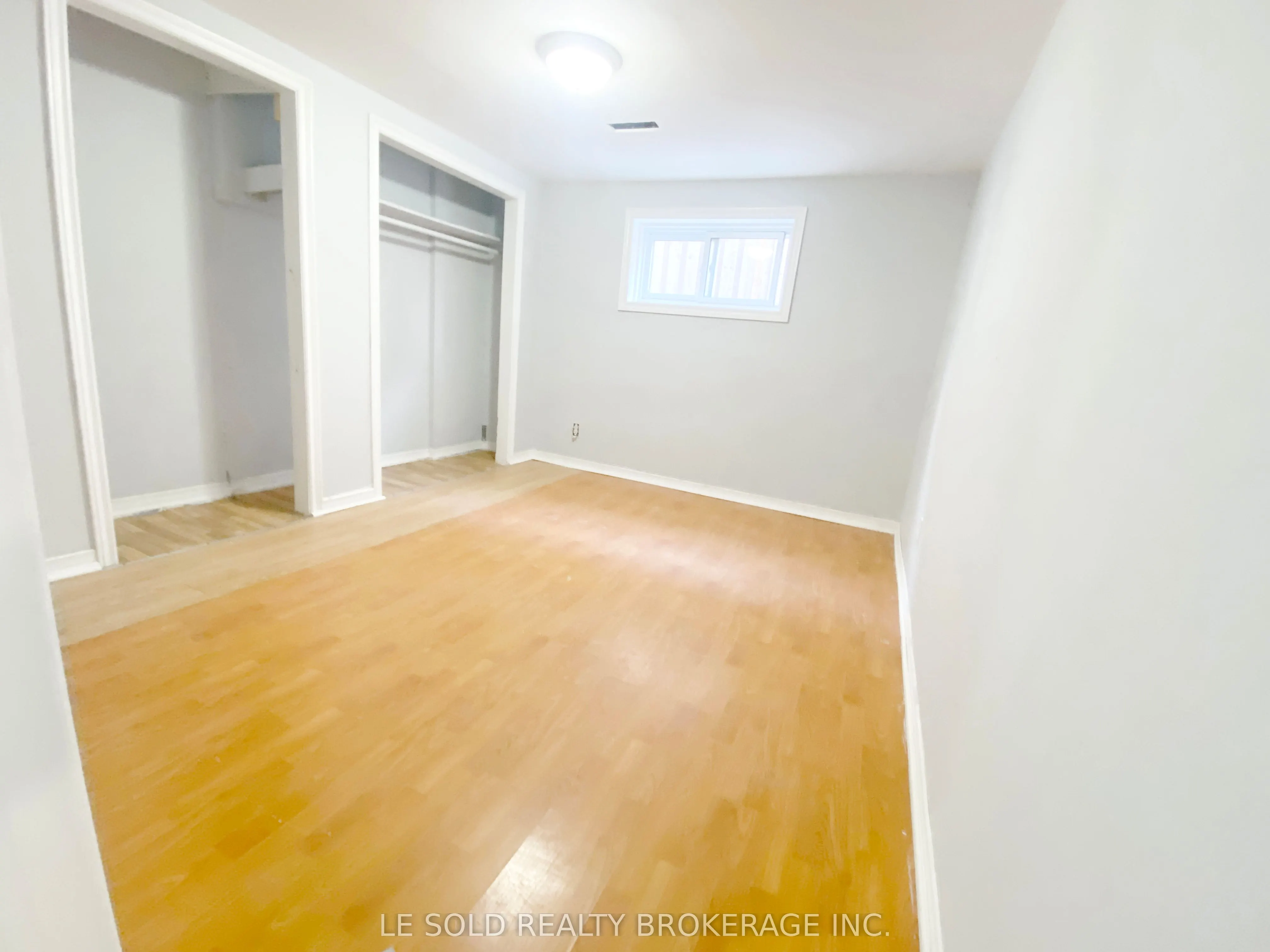 3346 Ellesmere Road