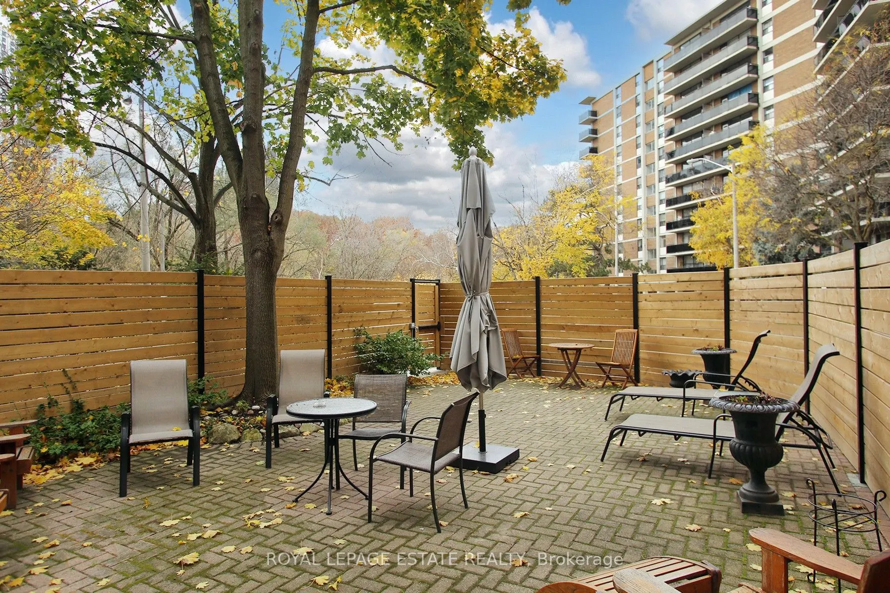 4 Park Vista #1006