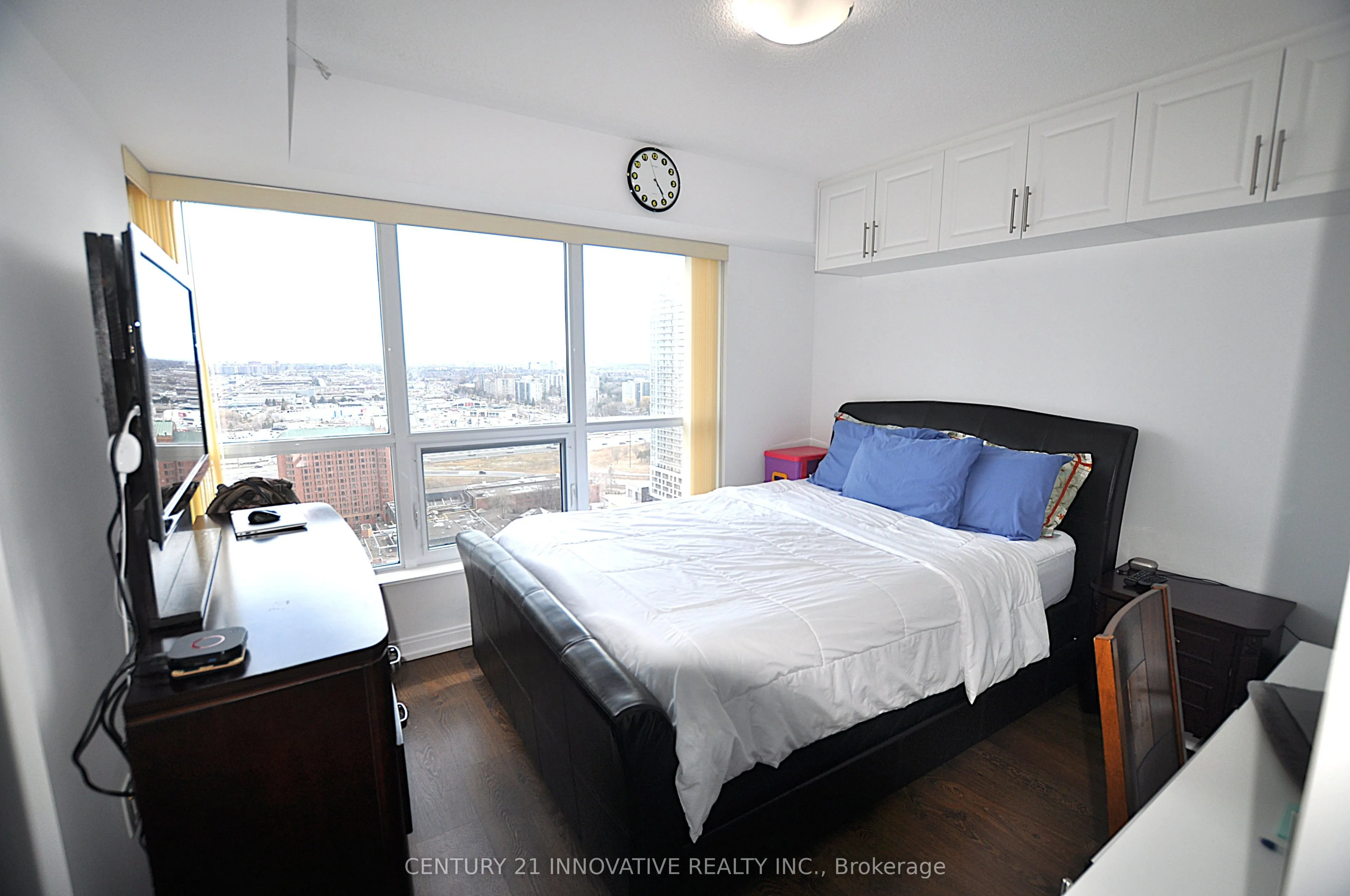 275 Village Green Square, #2616