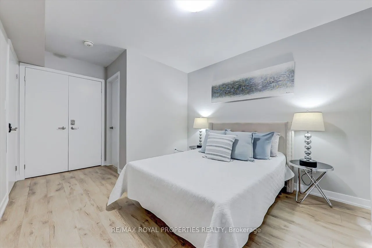 1760 Simcoe Street N, #74