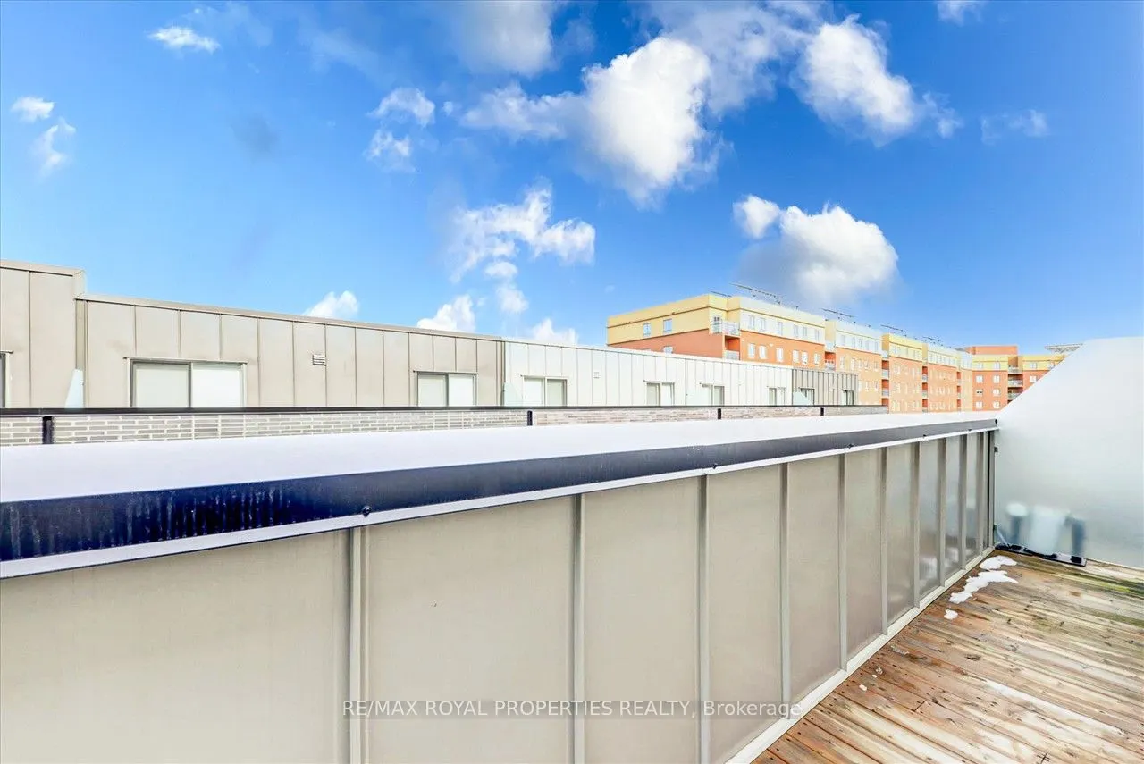 1760 Simcoe Street N, #74