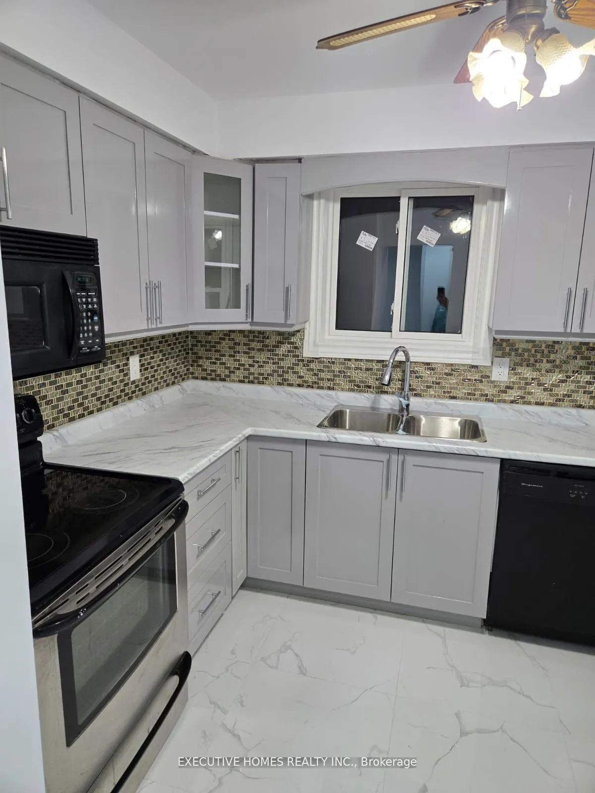 1411 Beaverbrook Court