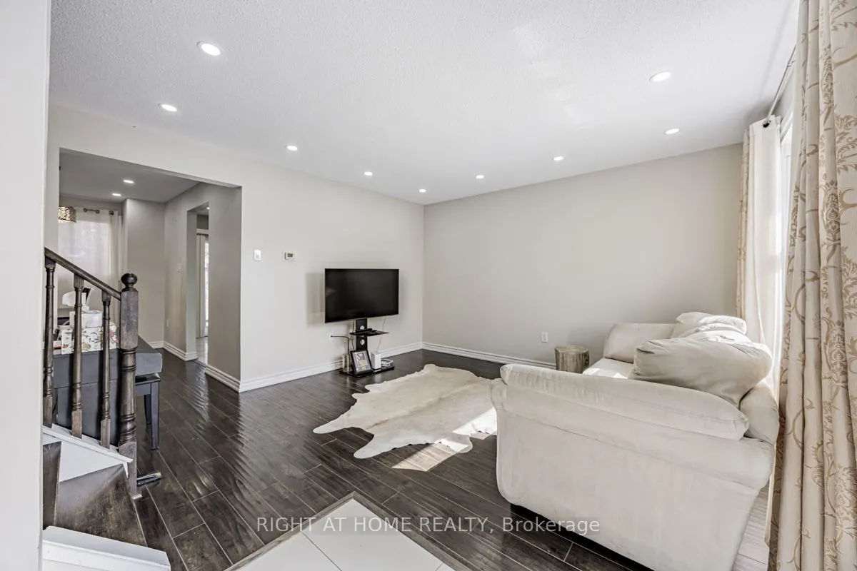 1230 Radom Street N, #18