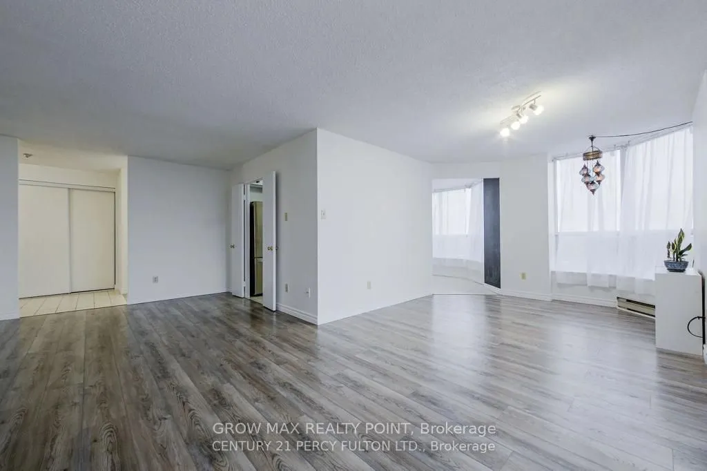 410 Mclevin Avenue, #602