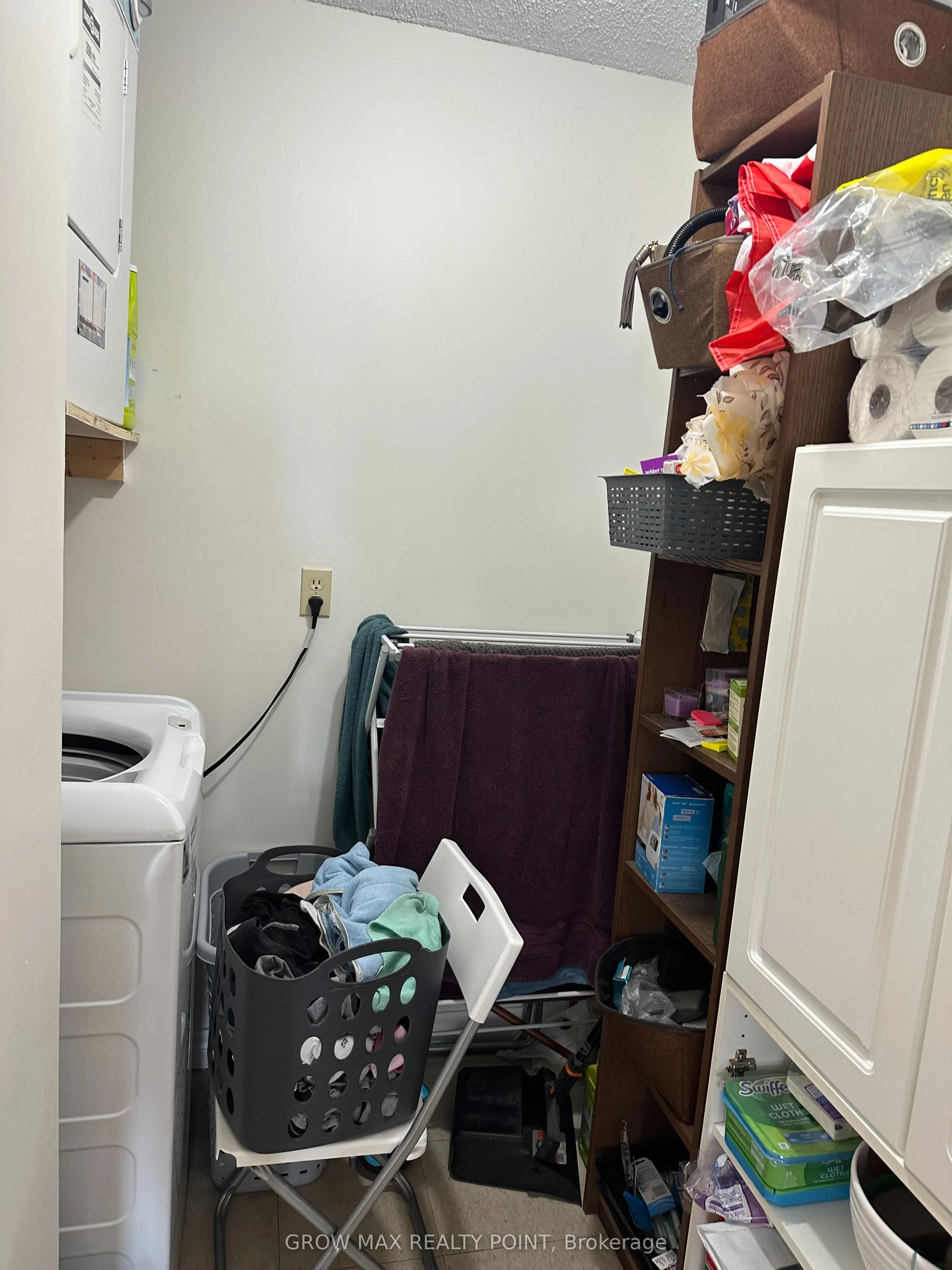 410 Mclevin Avenue, #602