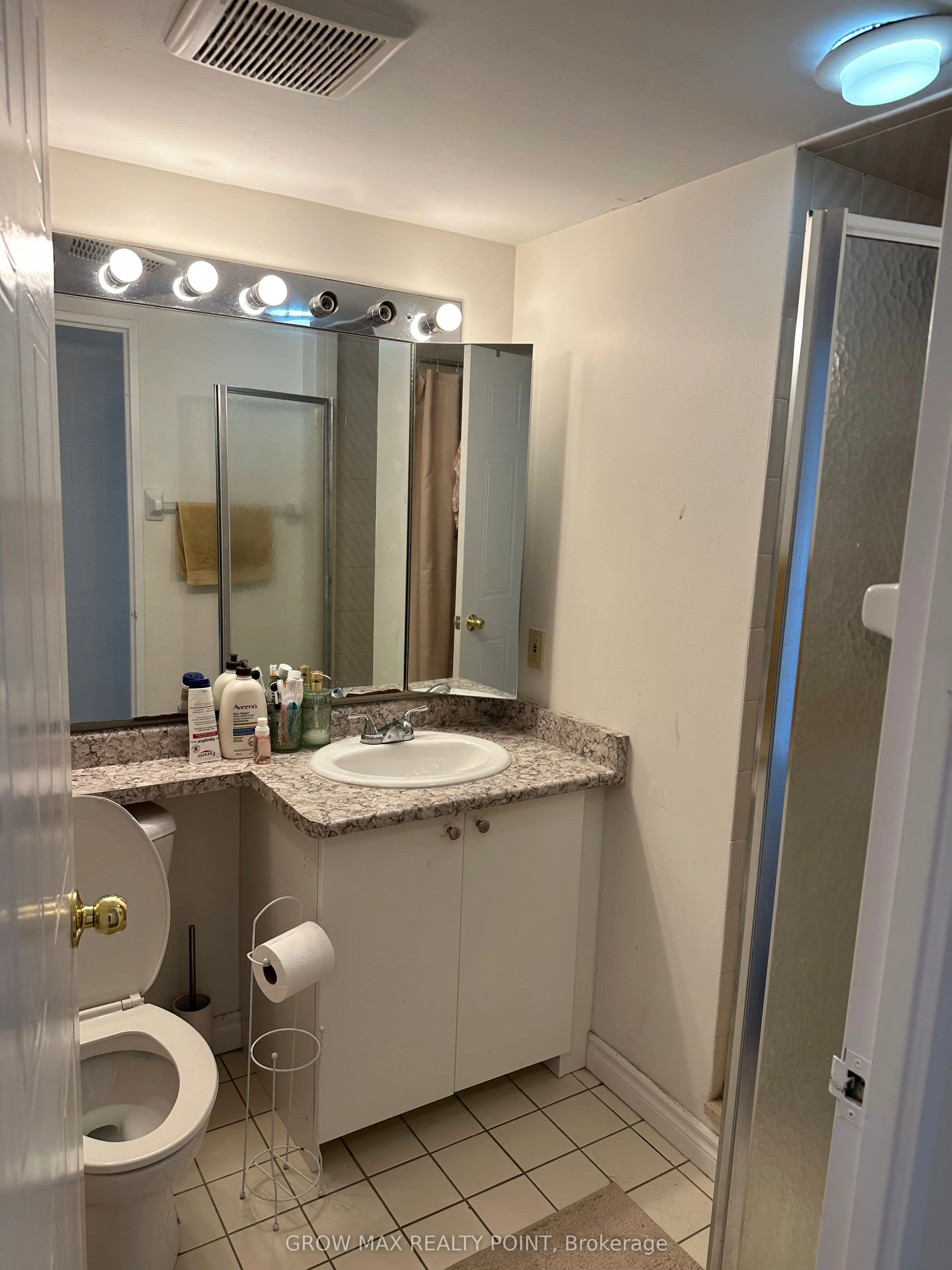410 Mclevin Avenue, #602