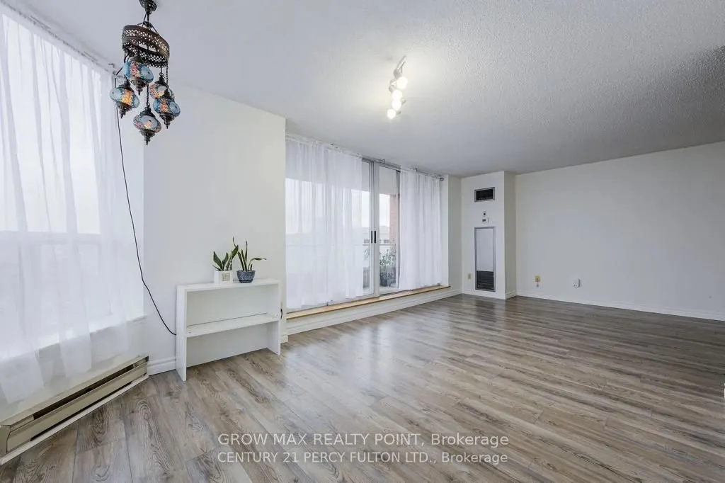 410 Mclevin Avenue, #602