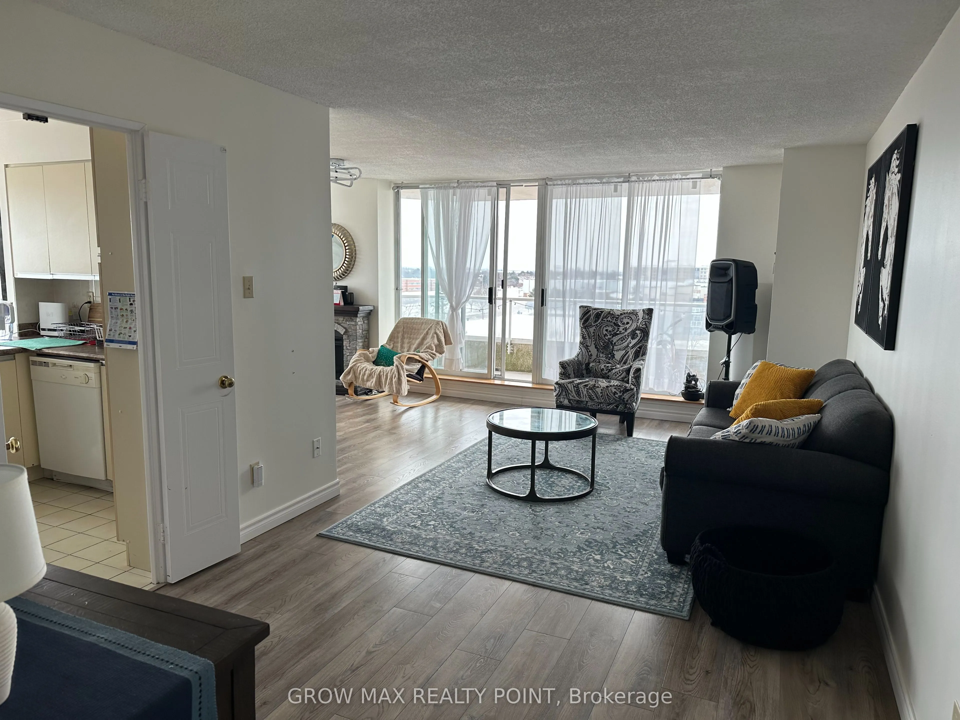410 Mclevin Avenue, #602