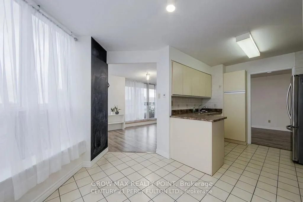 410 Mclevin Avenue, #602