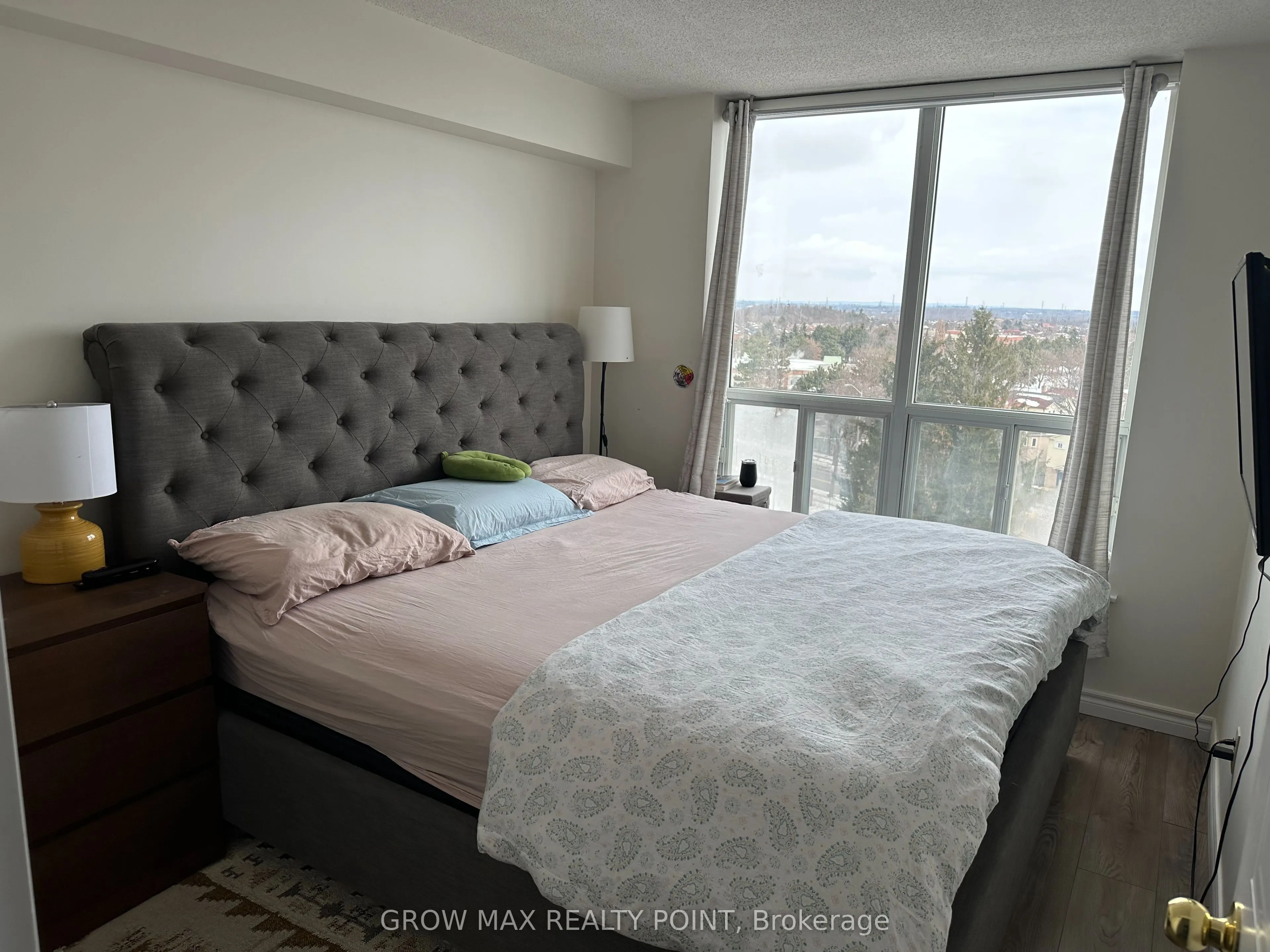 410 Mclevin Avenue, #602